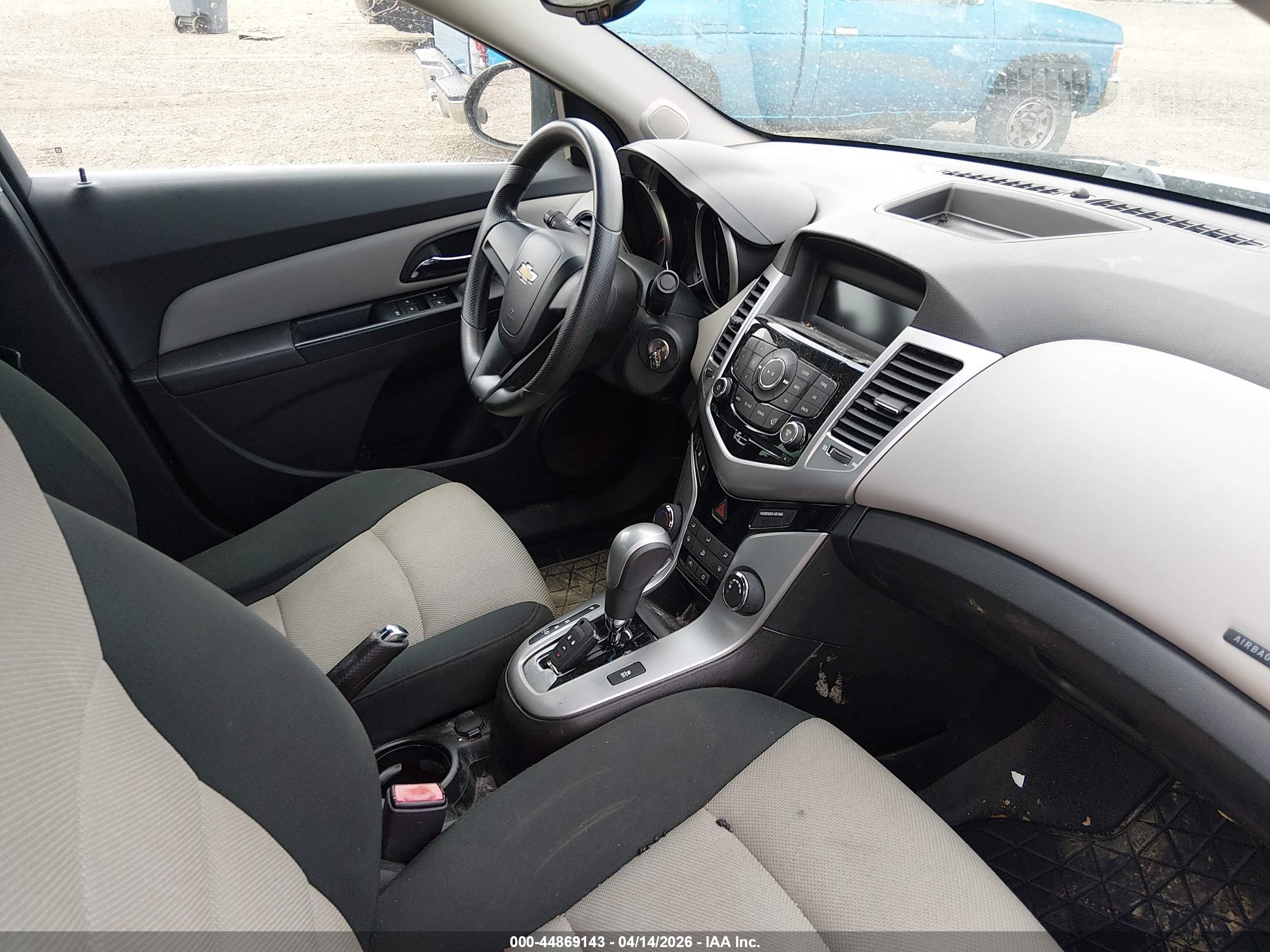 CHEVROLET CRUZE image 5
