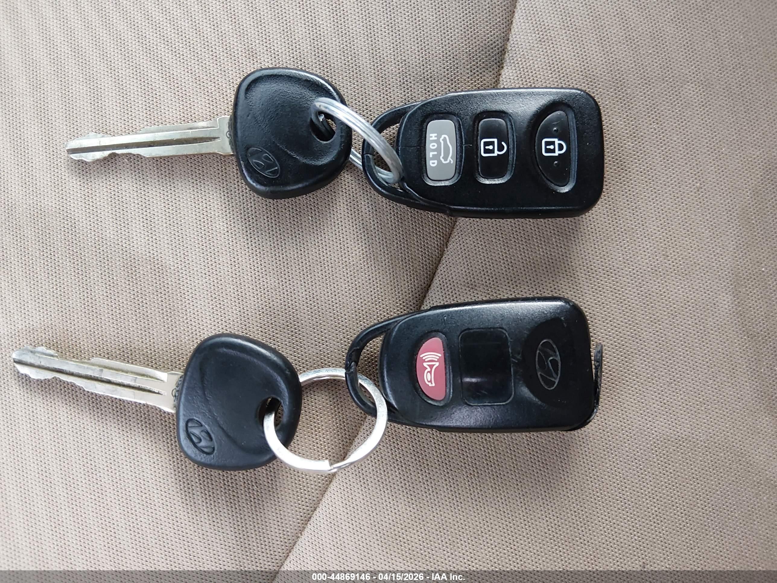 HYUNDAI ELANTRA image 11