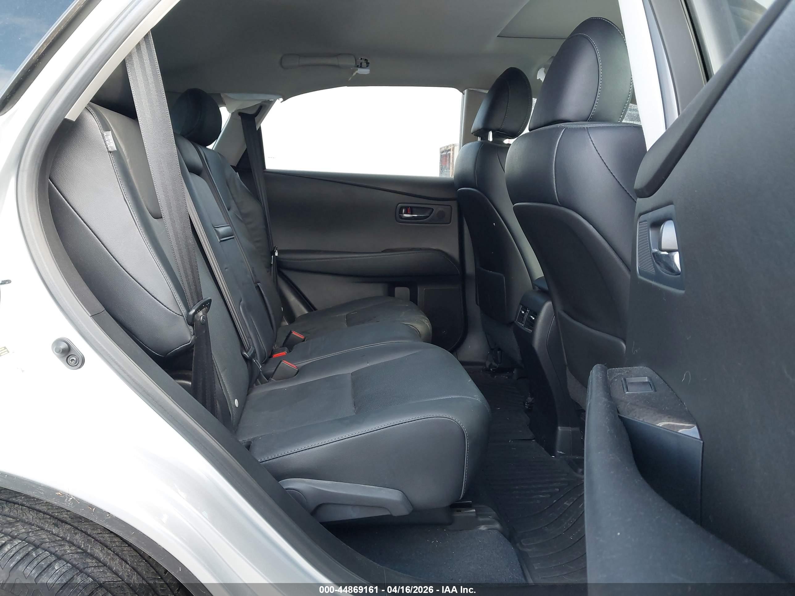 LEXUS RX image 8
