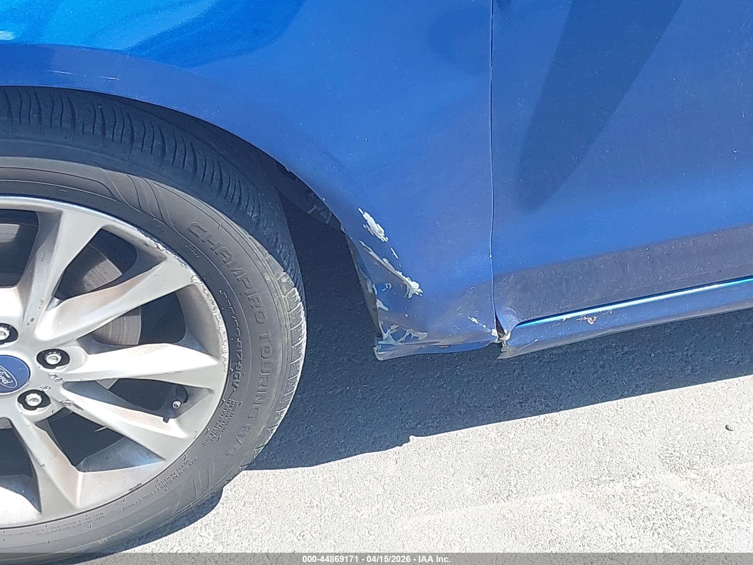 FORD FUSION image 6