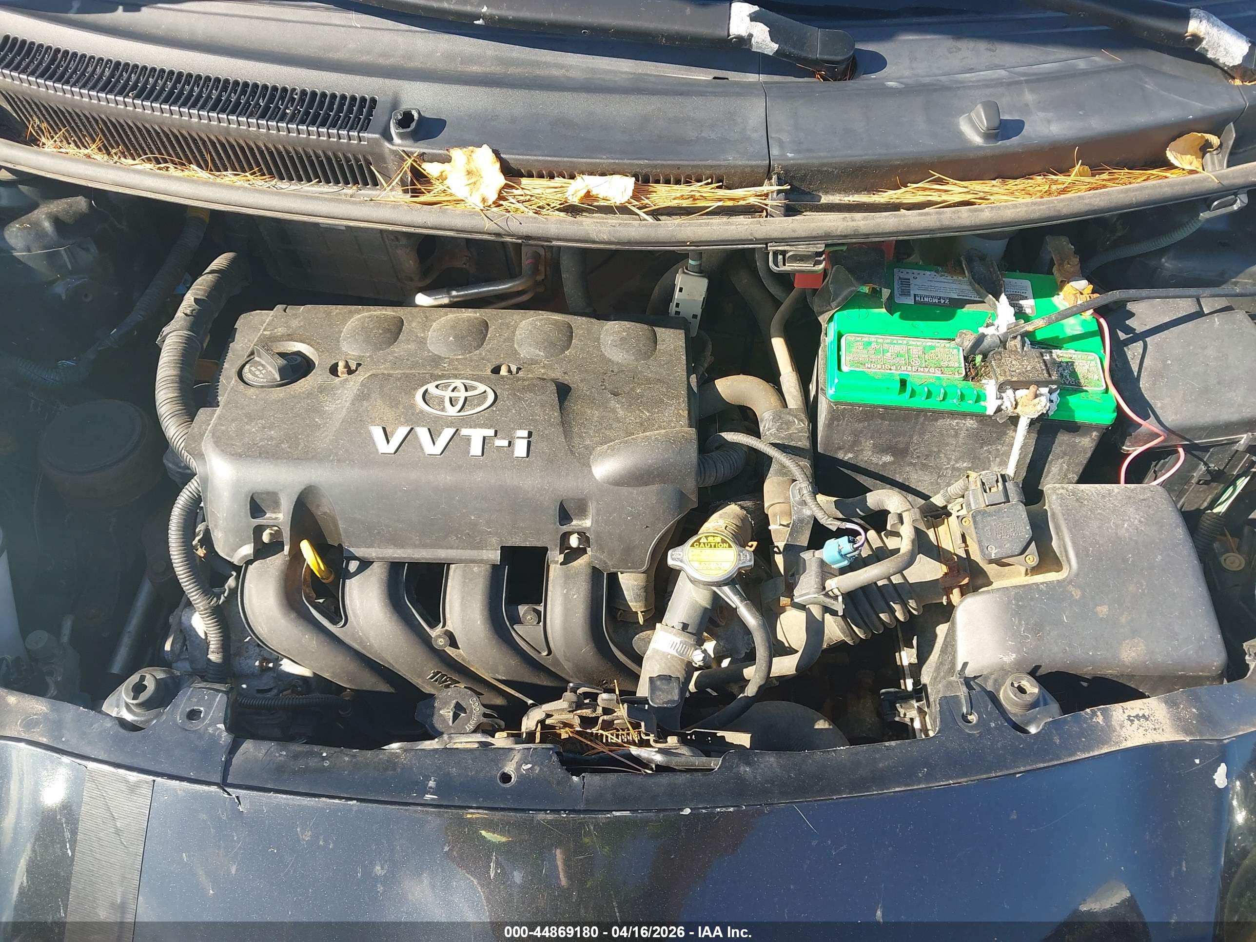 TOYOTA YARIS image 10
