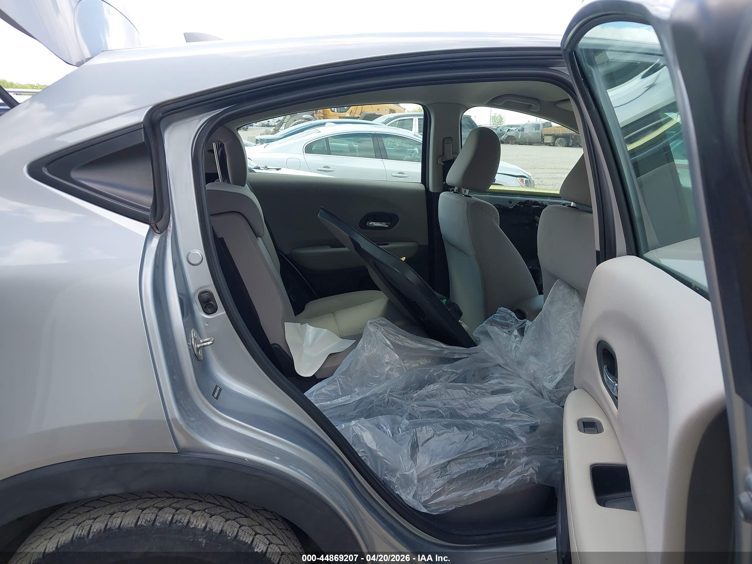 HONDA HR-V image 8