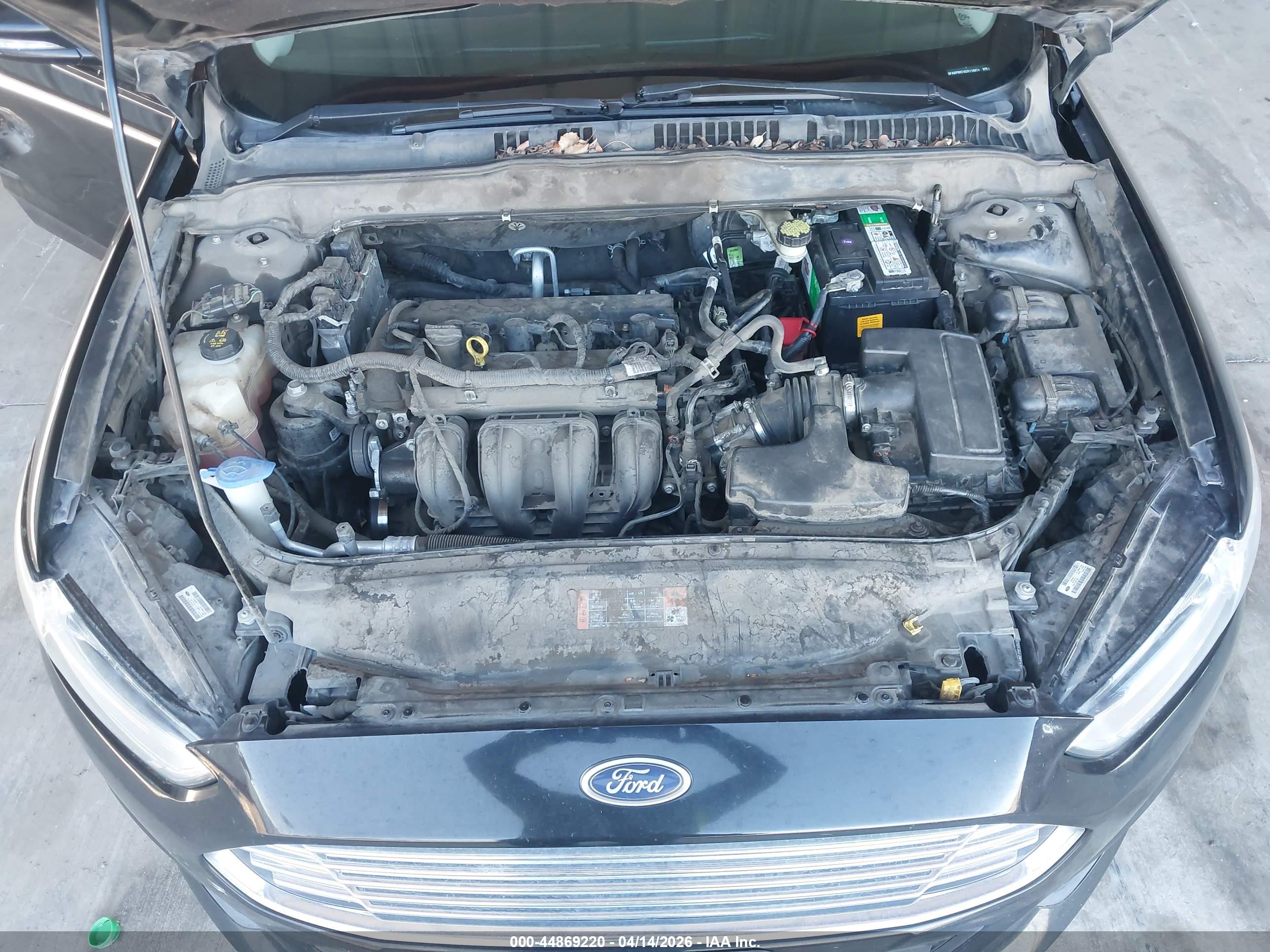 FORD FUSION image 10