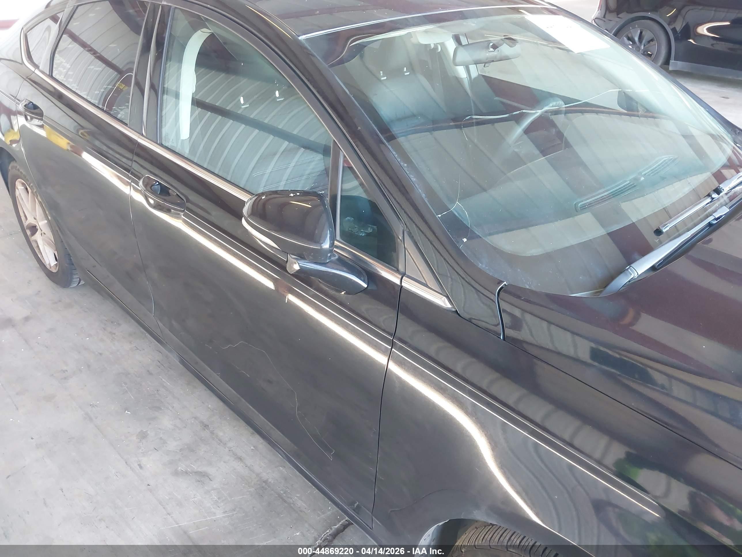 FORD FUSION image 6