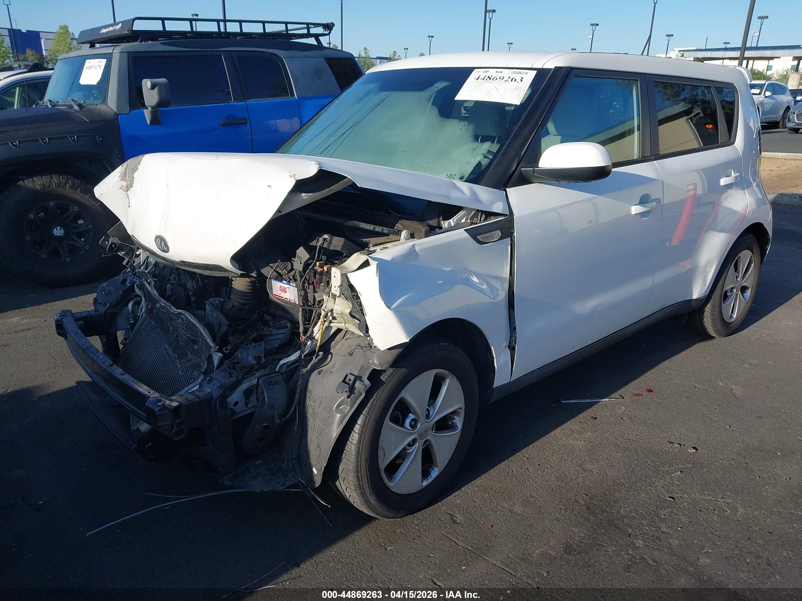 KIA SOUL image 2