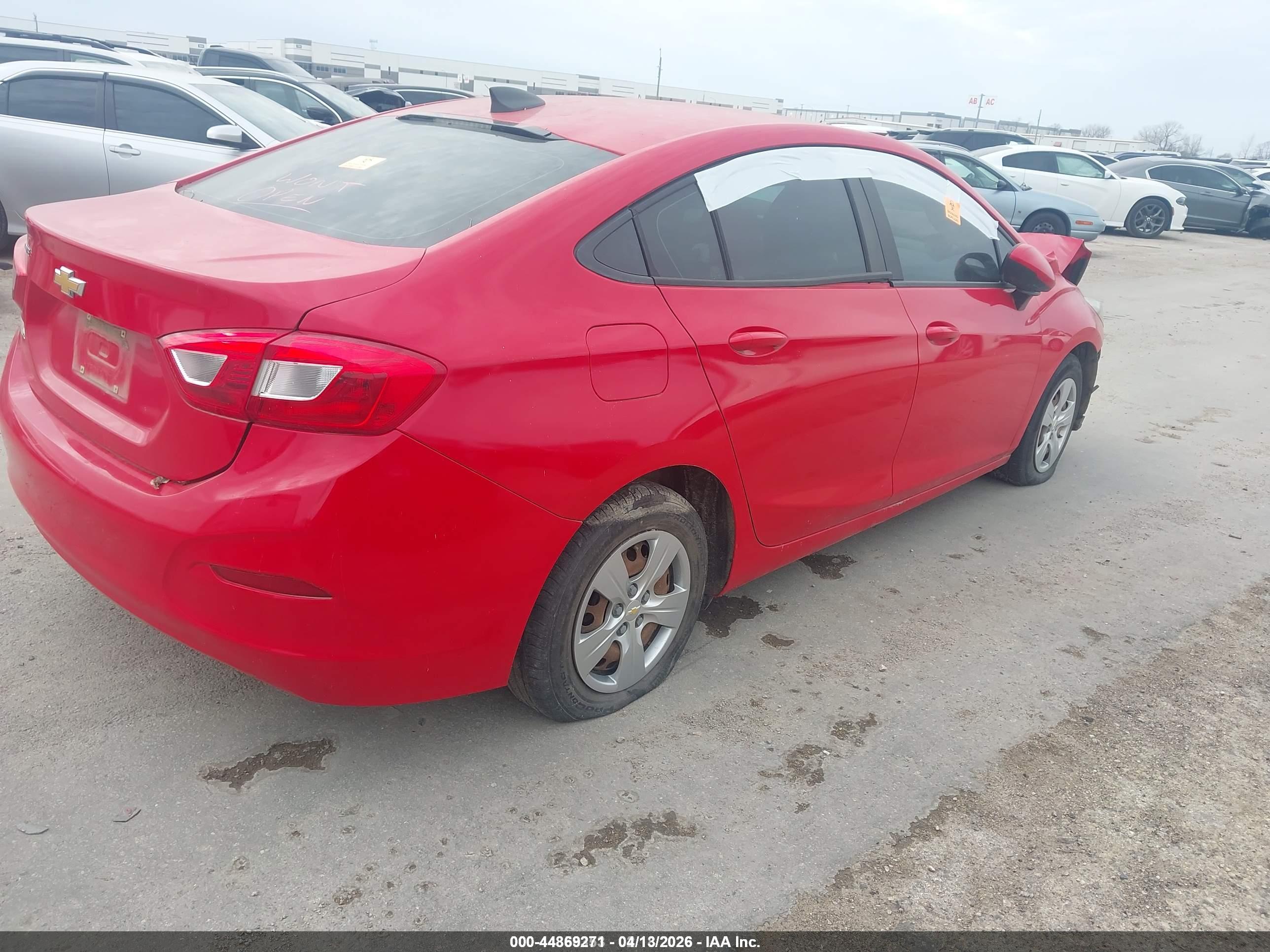 CHEVROLET CRUZE image 4