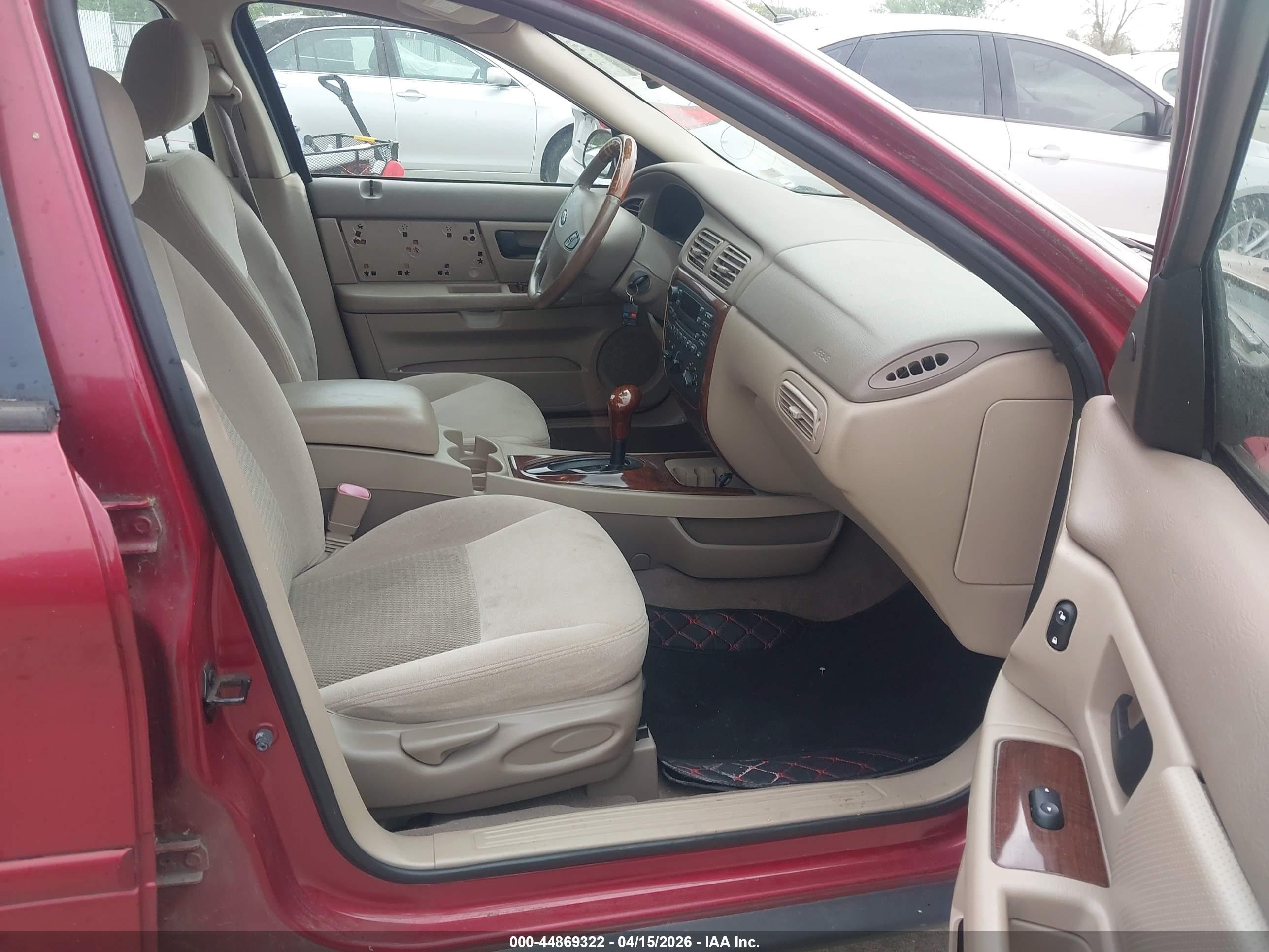 FORD TAURUS image 5