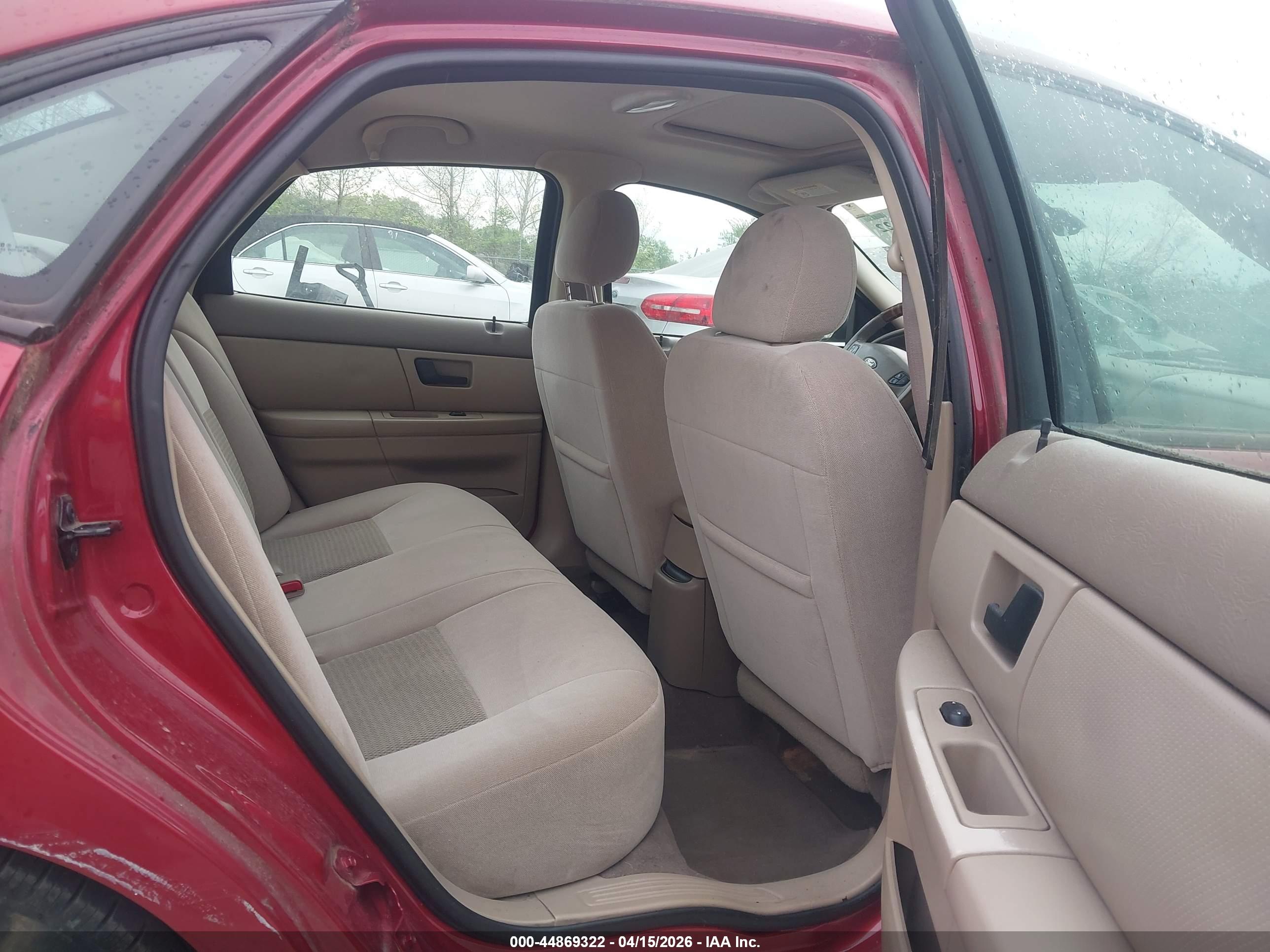 FORD TAURUS image 8