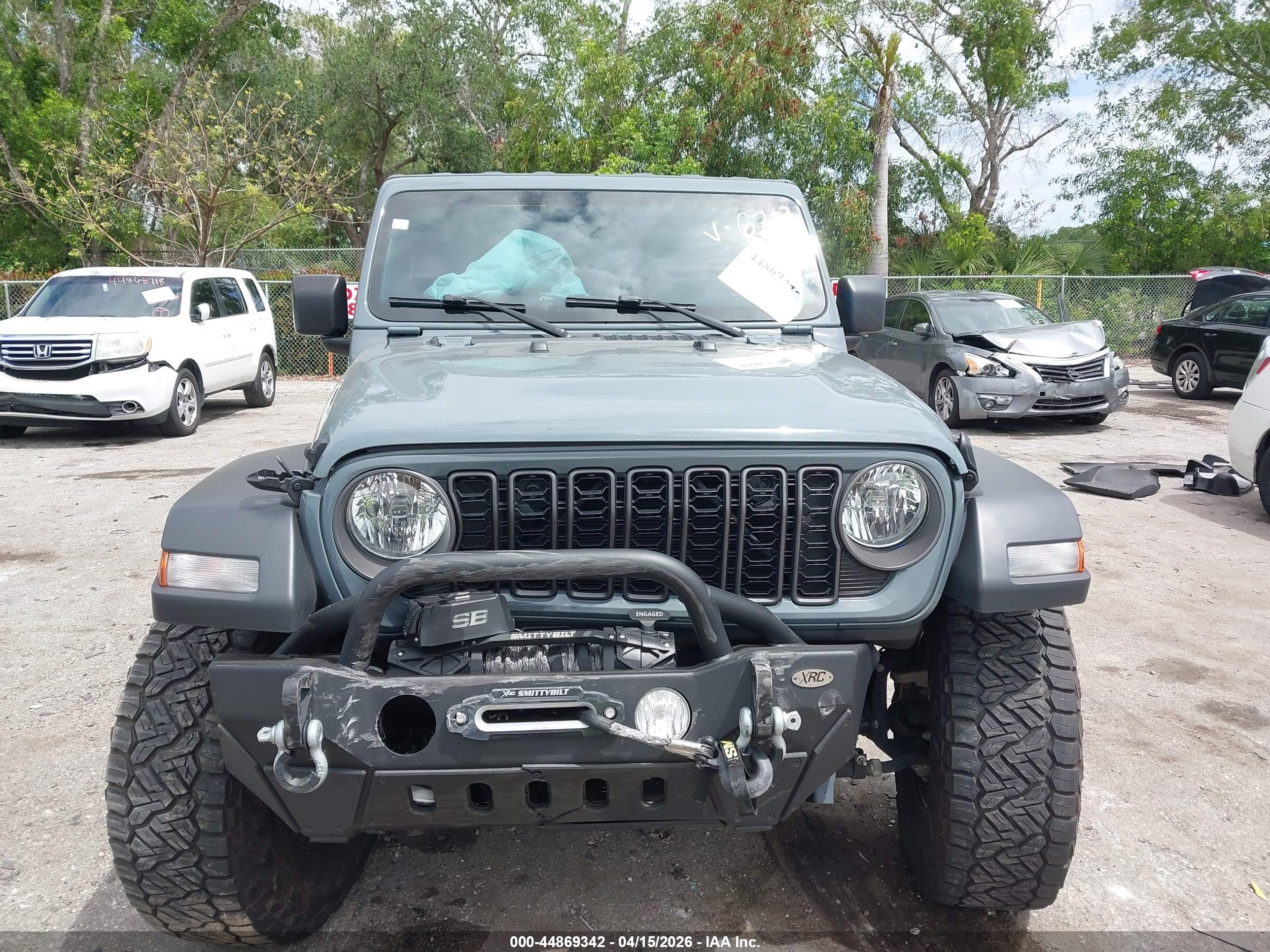 JEEP WRANGLER image 6
