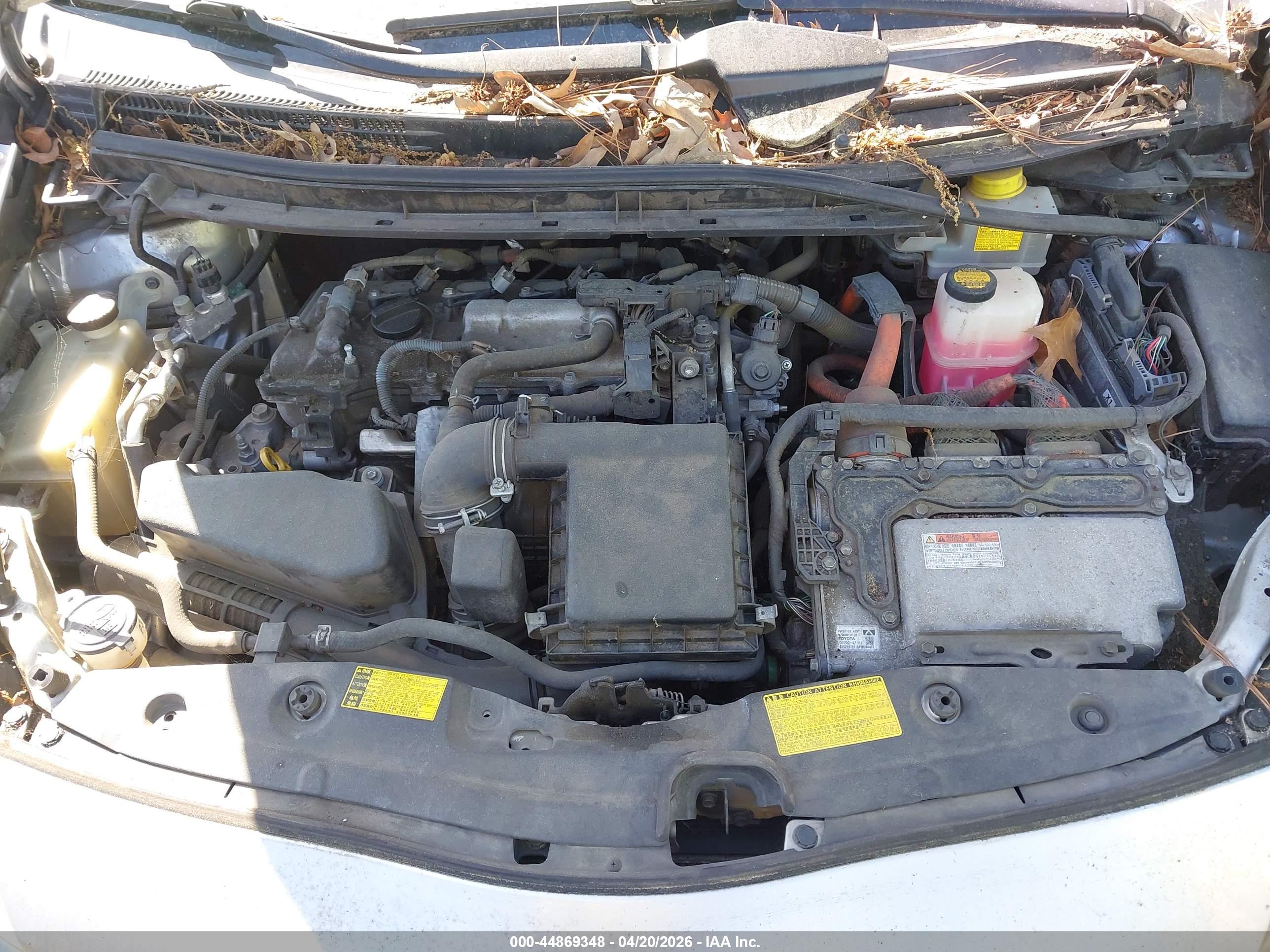 TOYOTA PRIUS image 10