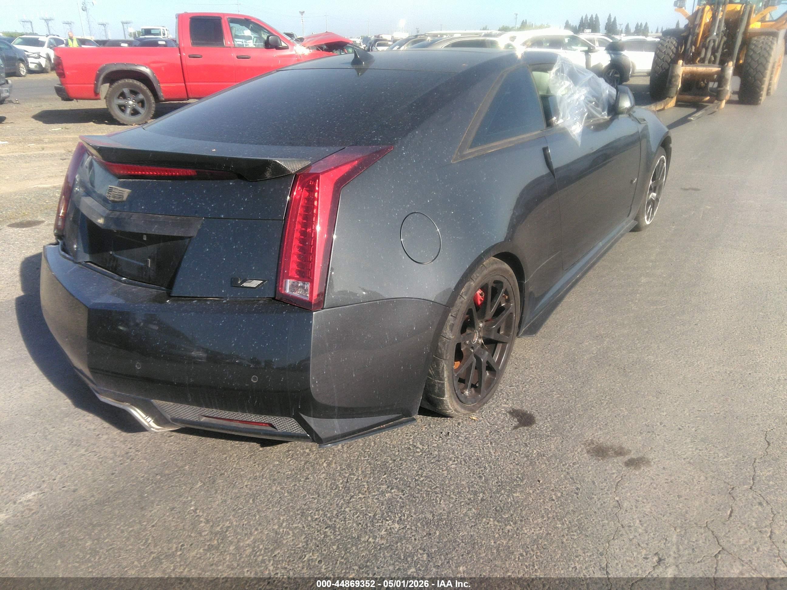 CADILLAC CTS-V image 4
