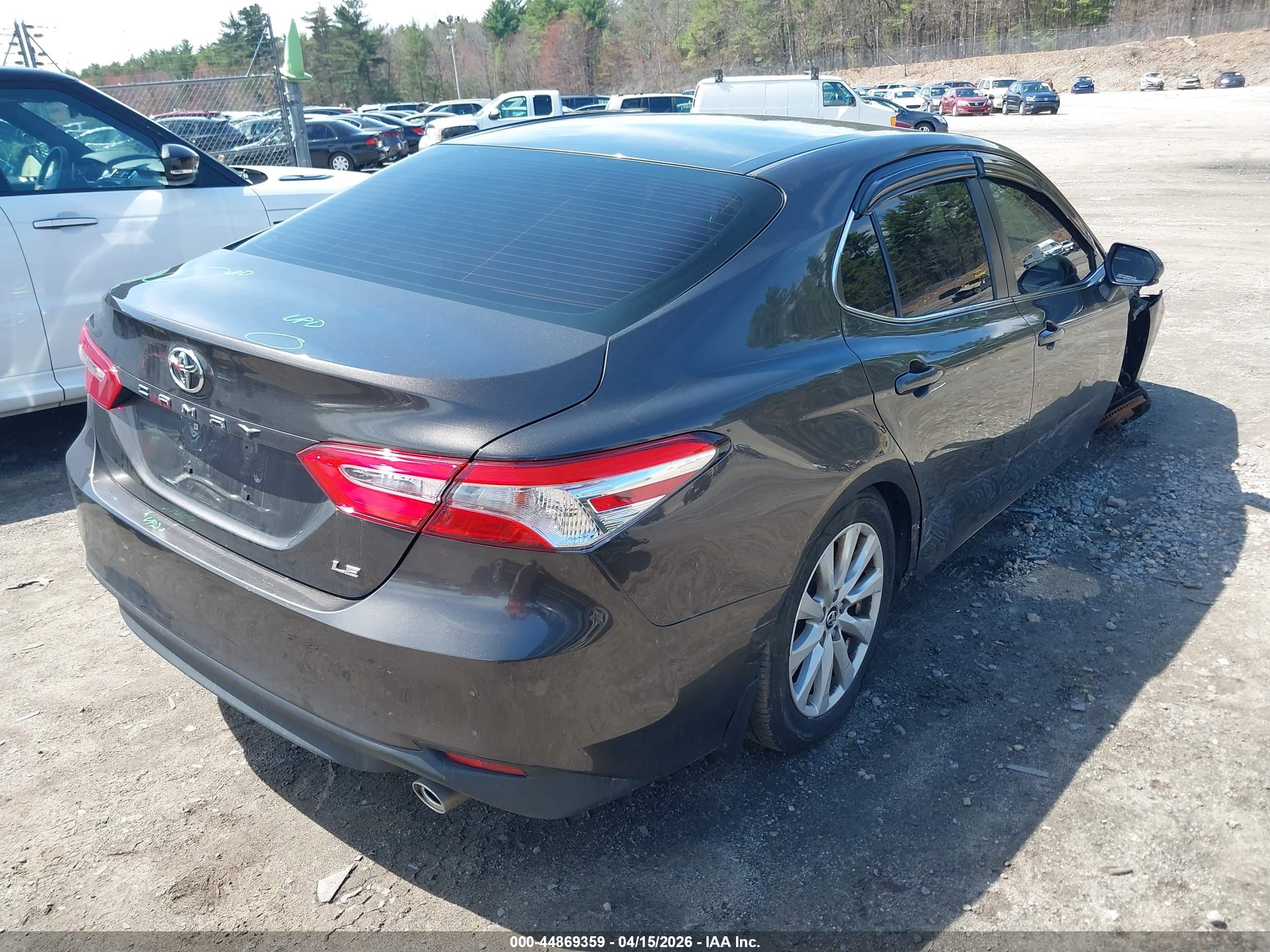 TOYOTA CAMRY image 4