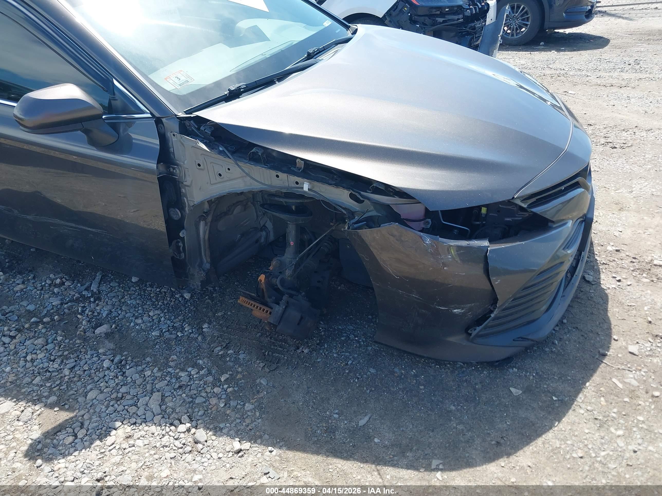 TOYOTA CAMRY image 6