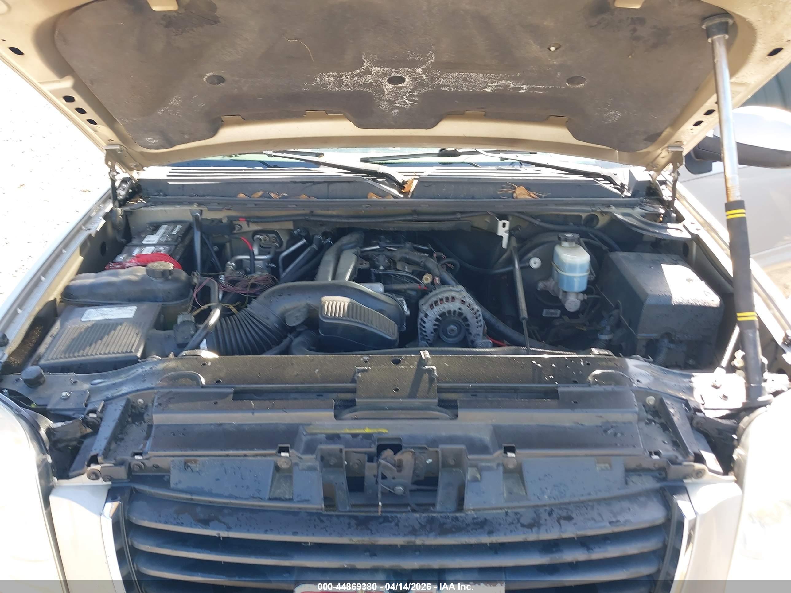 GMC YUKON image 10