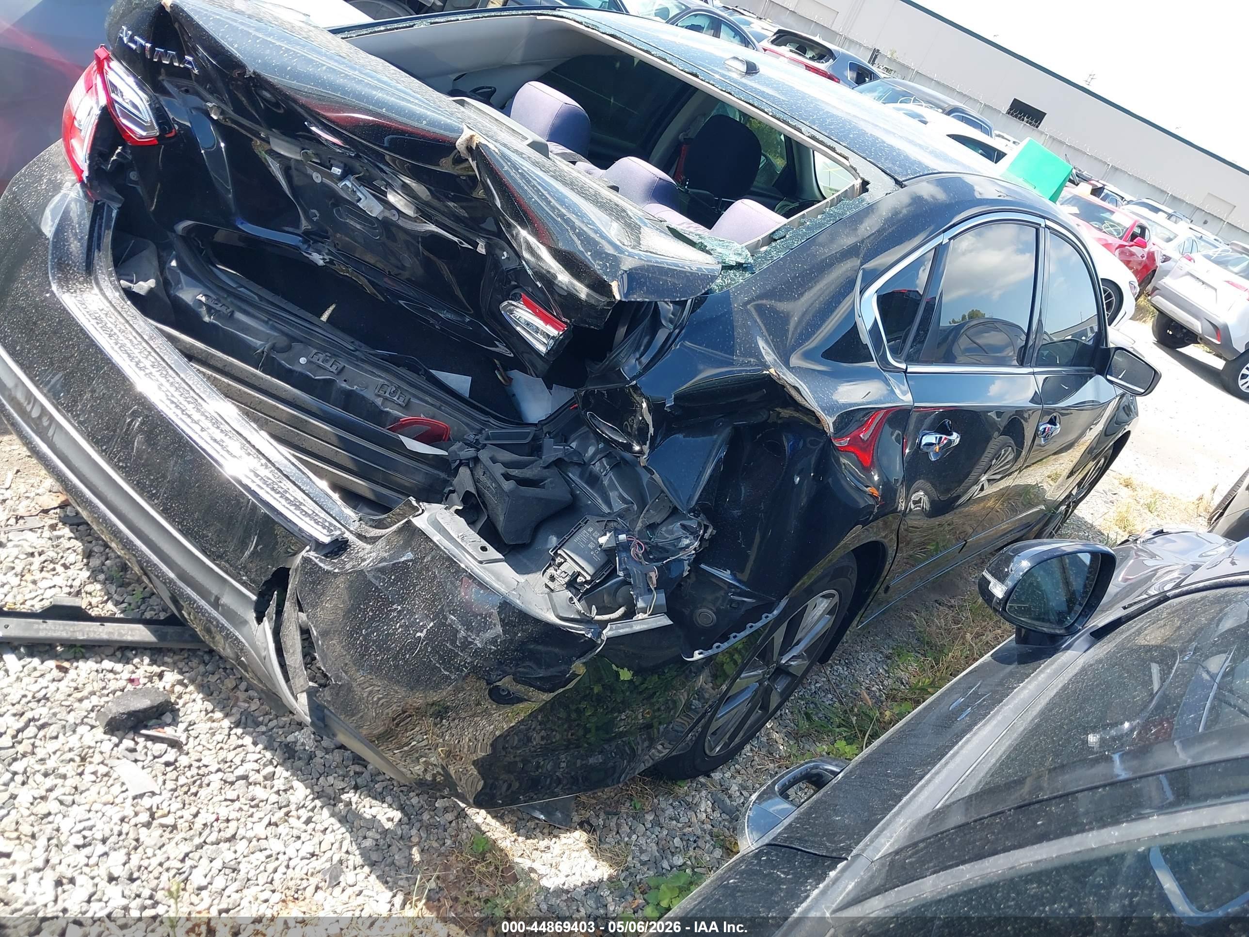 NISSAN ALTIMA image 4