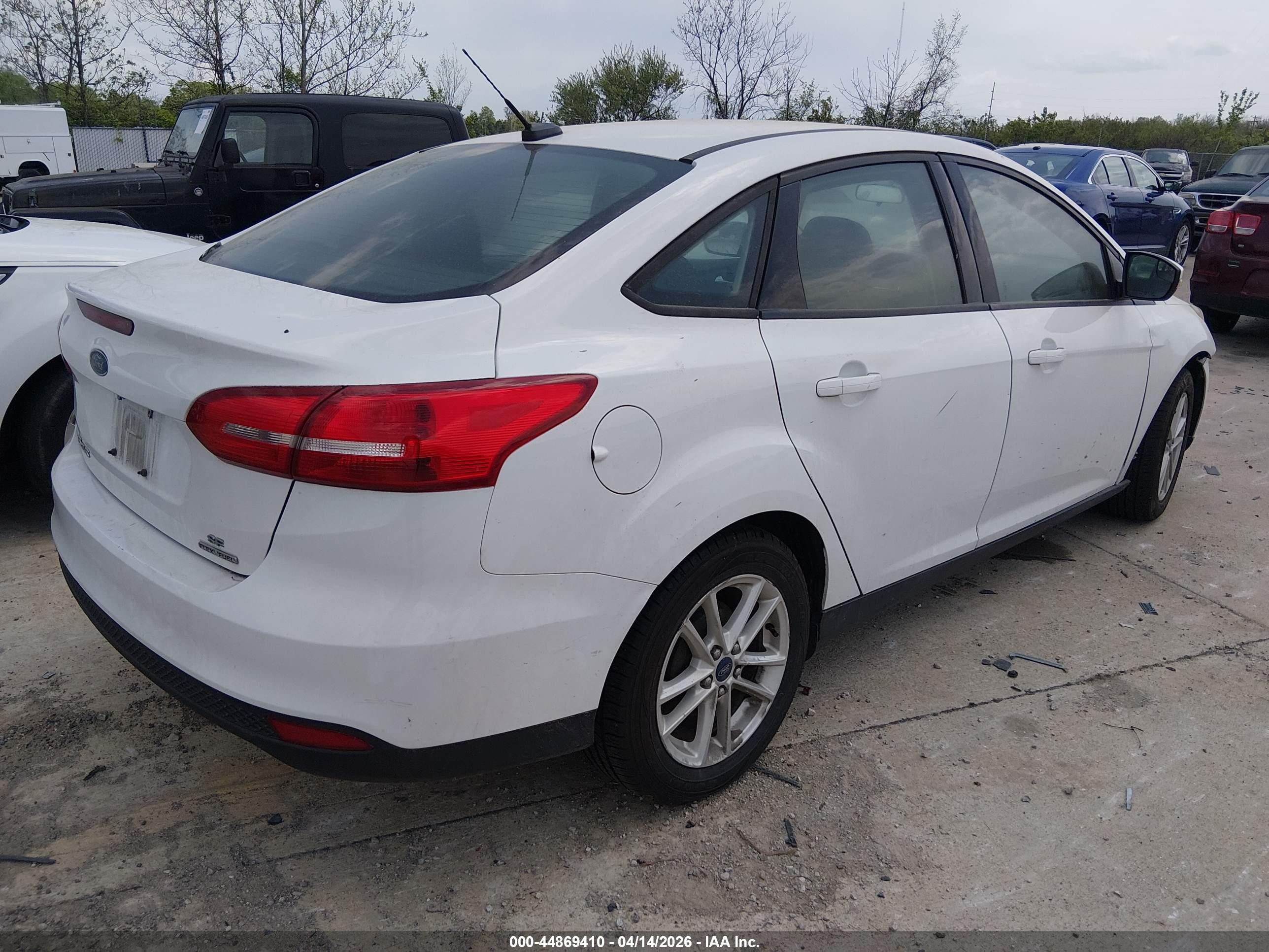 FORD FOCUS image 4