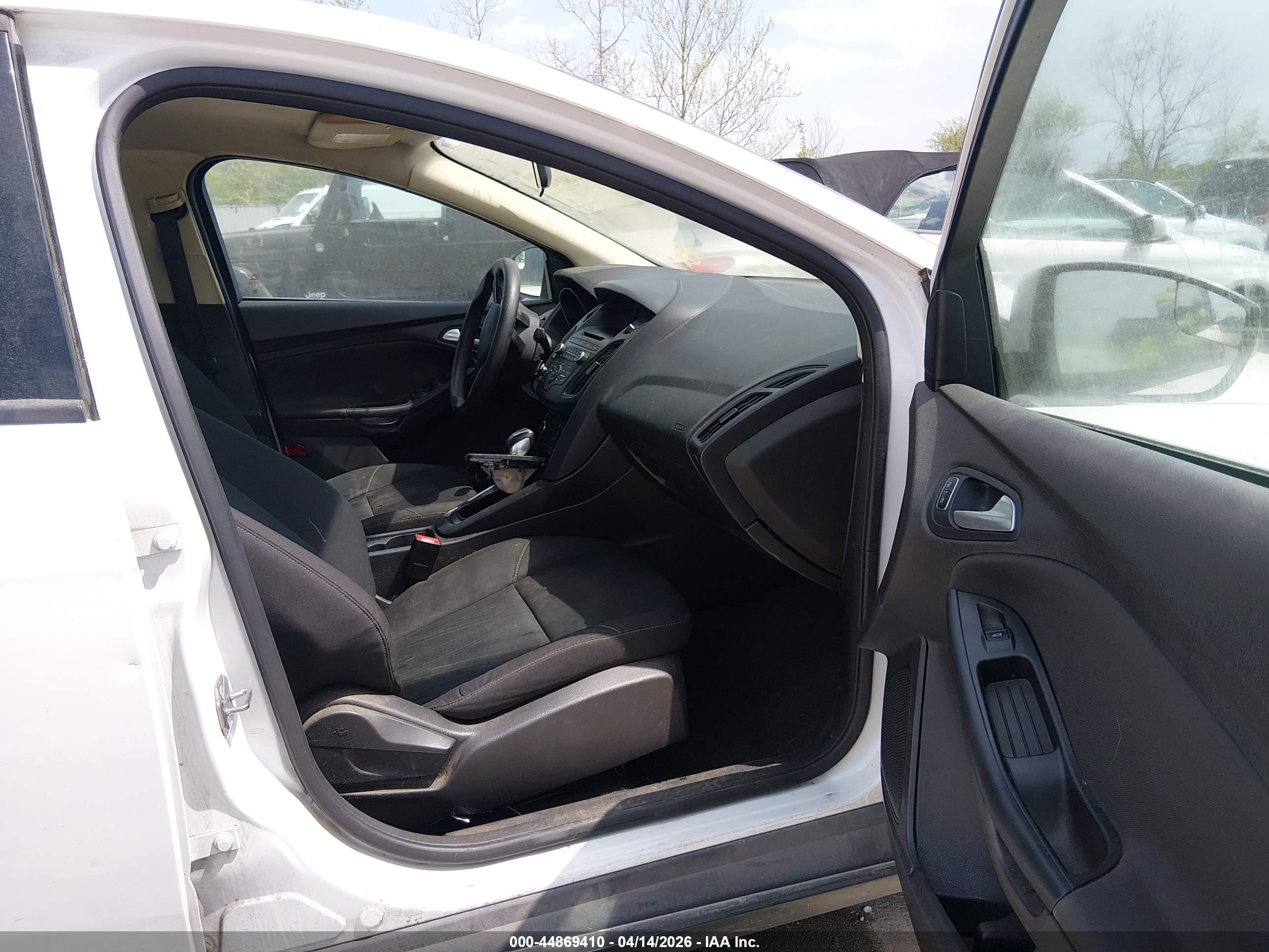 FORD FOCUS image 5