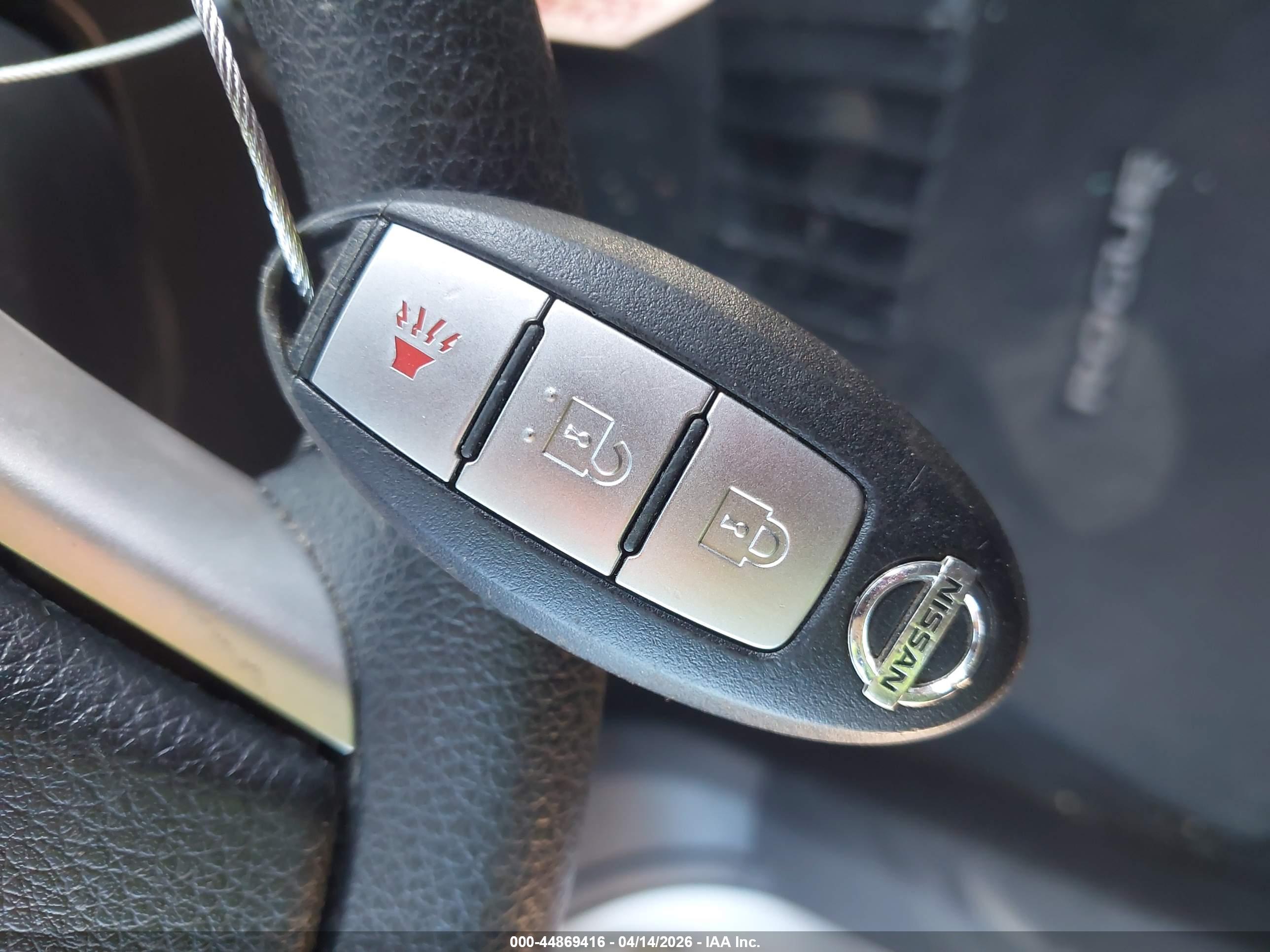 NISSAN ROGUE image 11