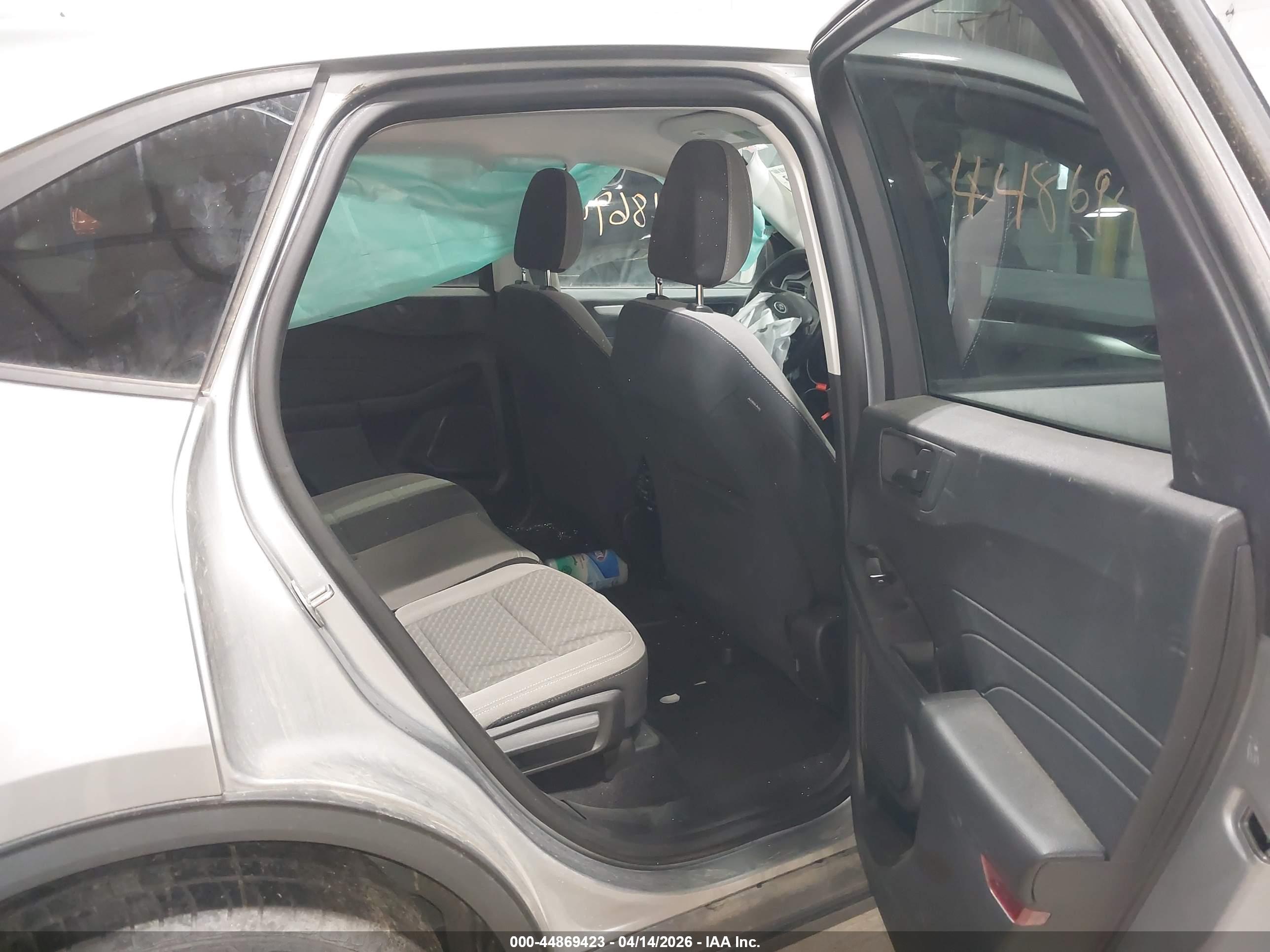FORD ESCAPE image 8
