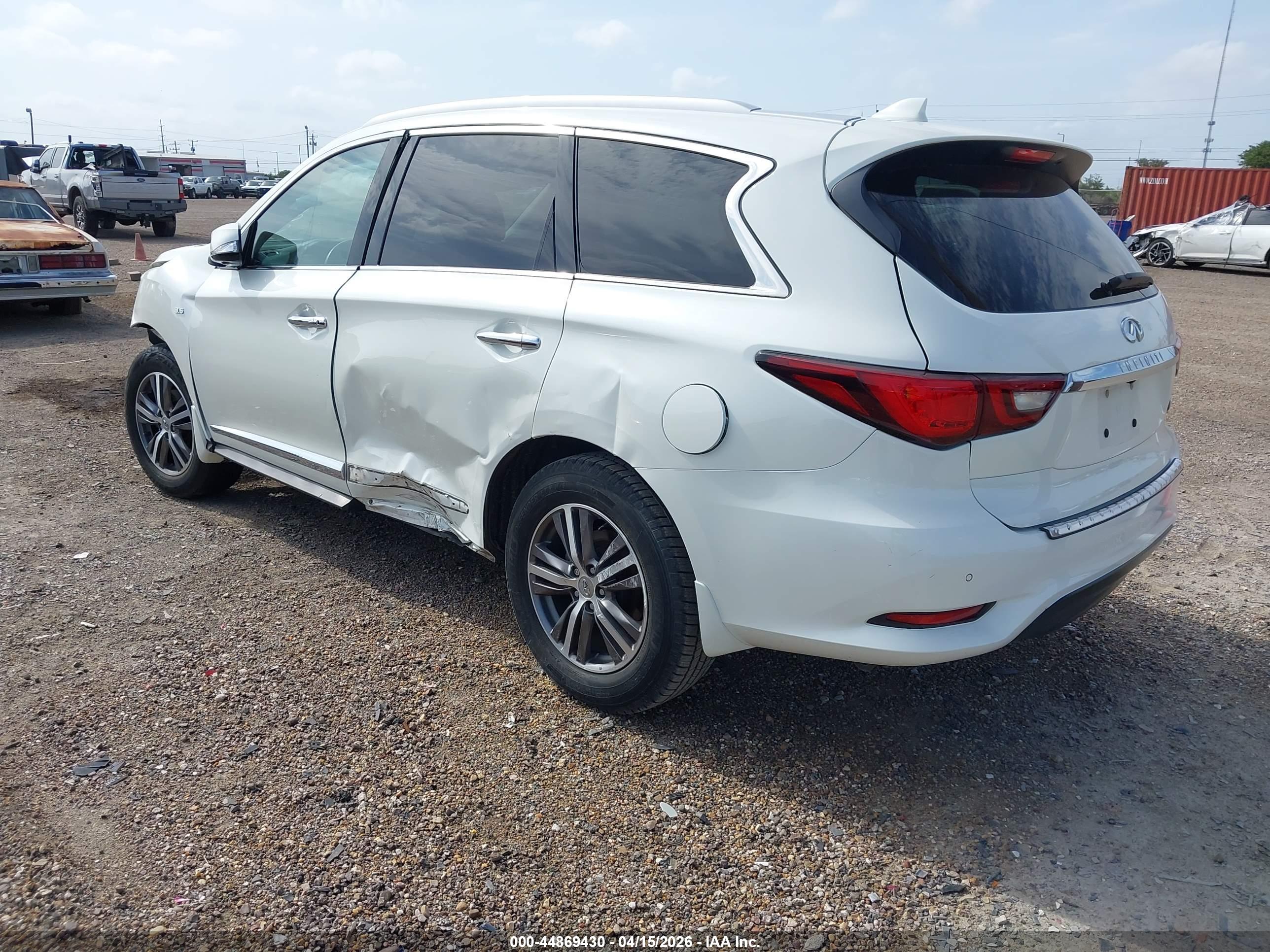INFINITI QX60 image 3
