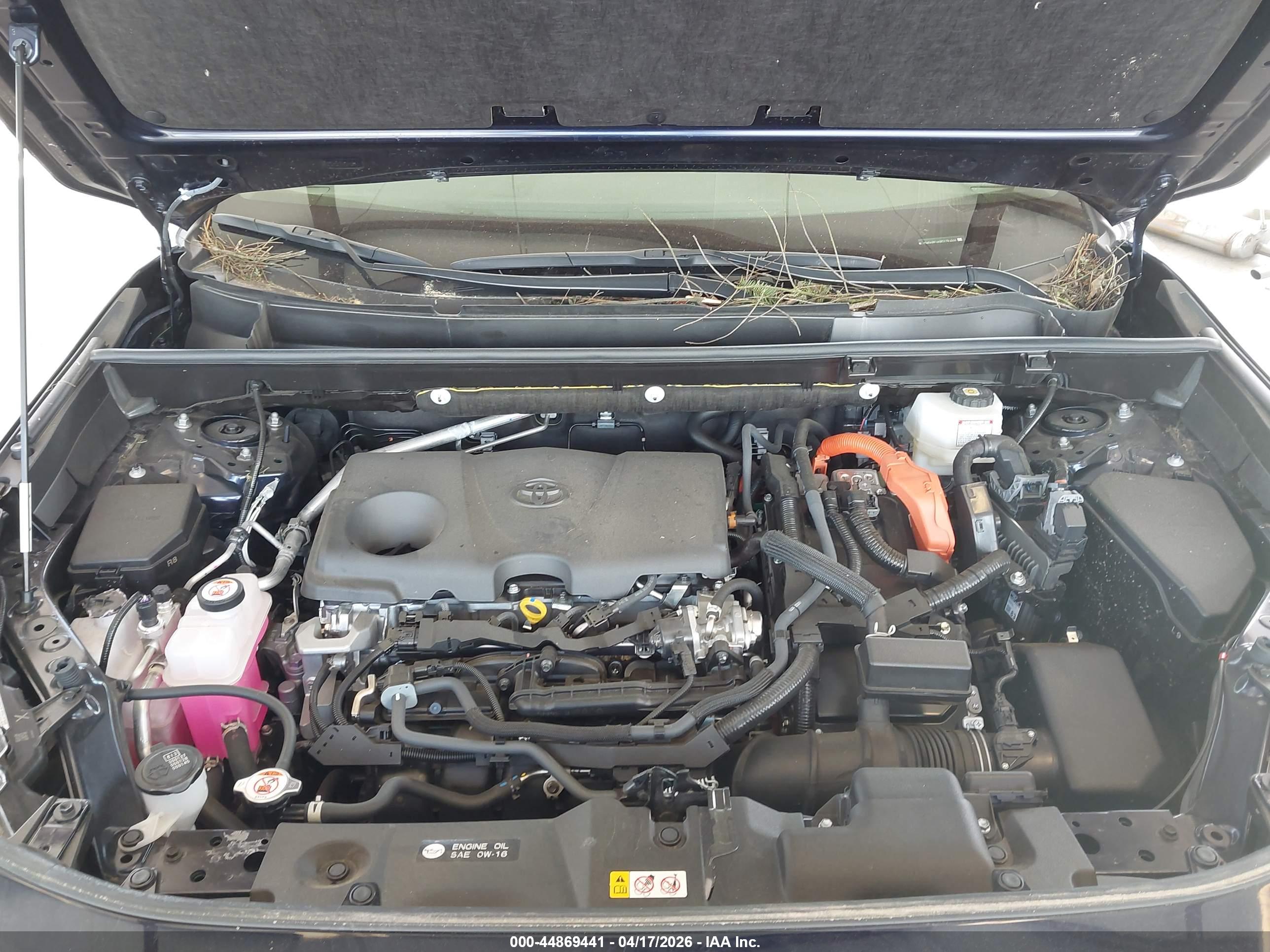 TOYOTA RAV4 image 10