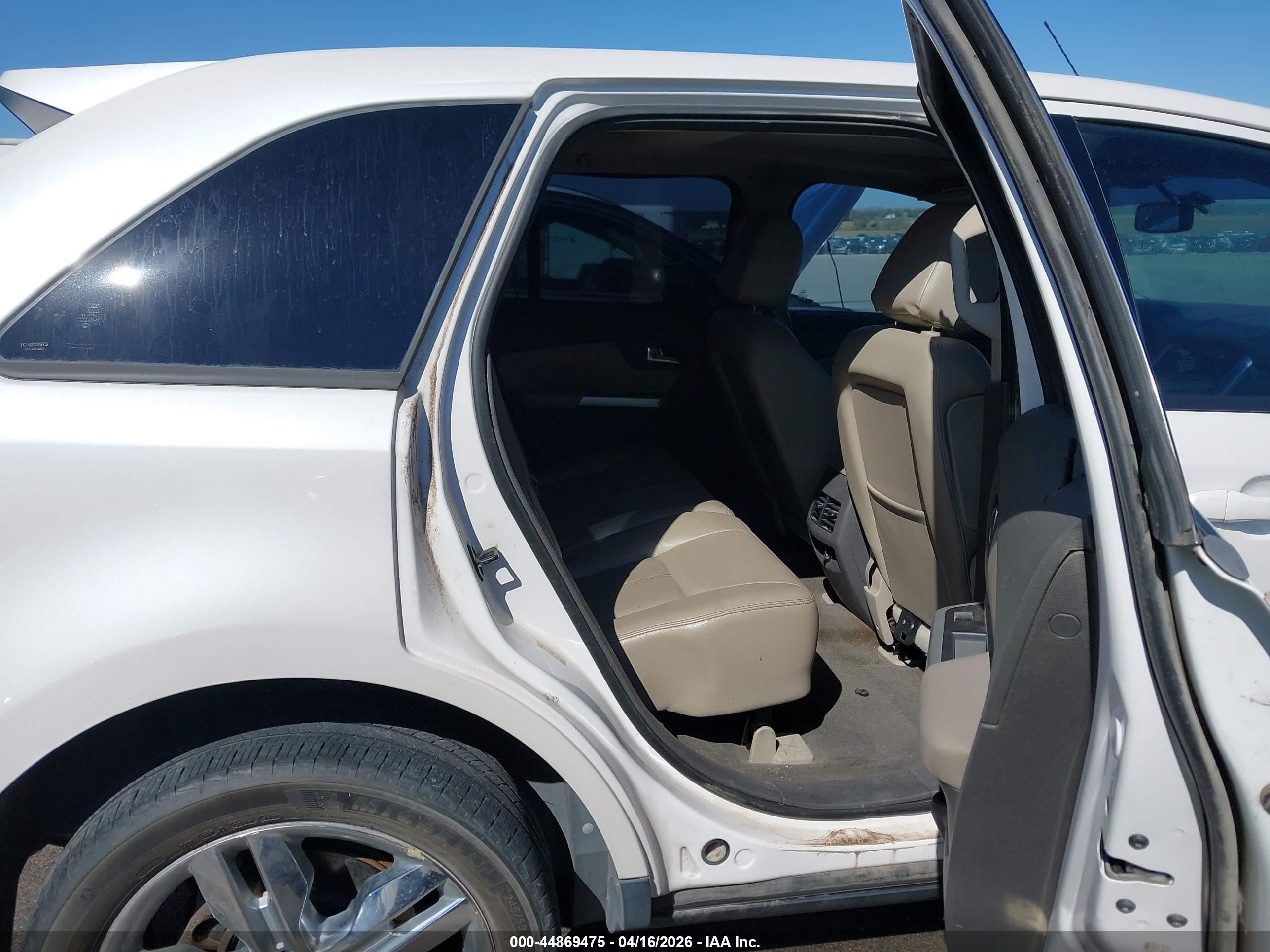 FORD EDGE image 8