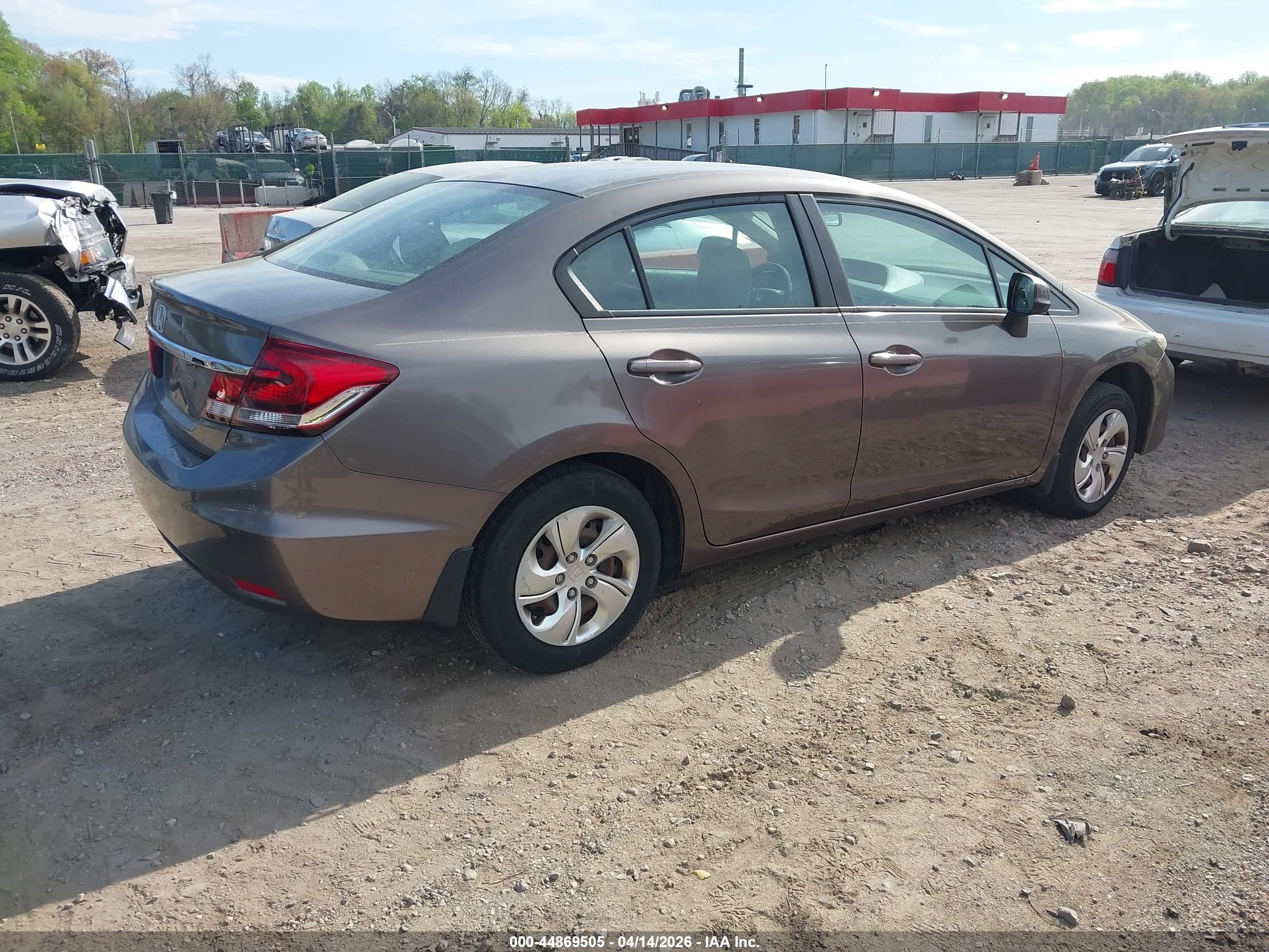 HONDA CIVIC image 4