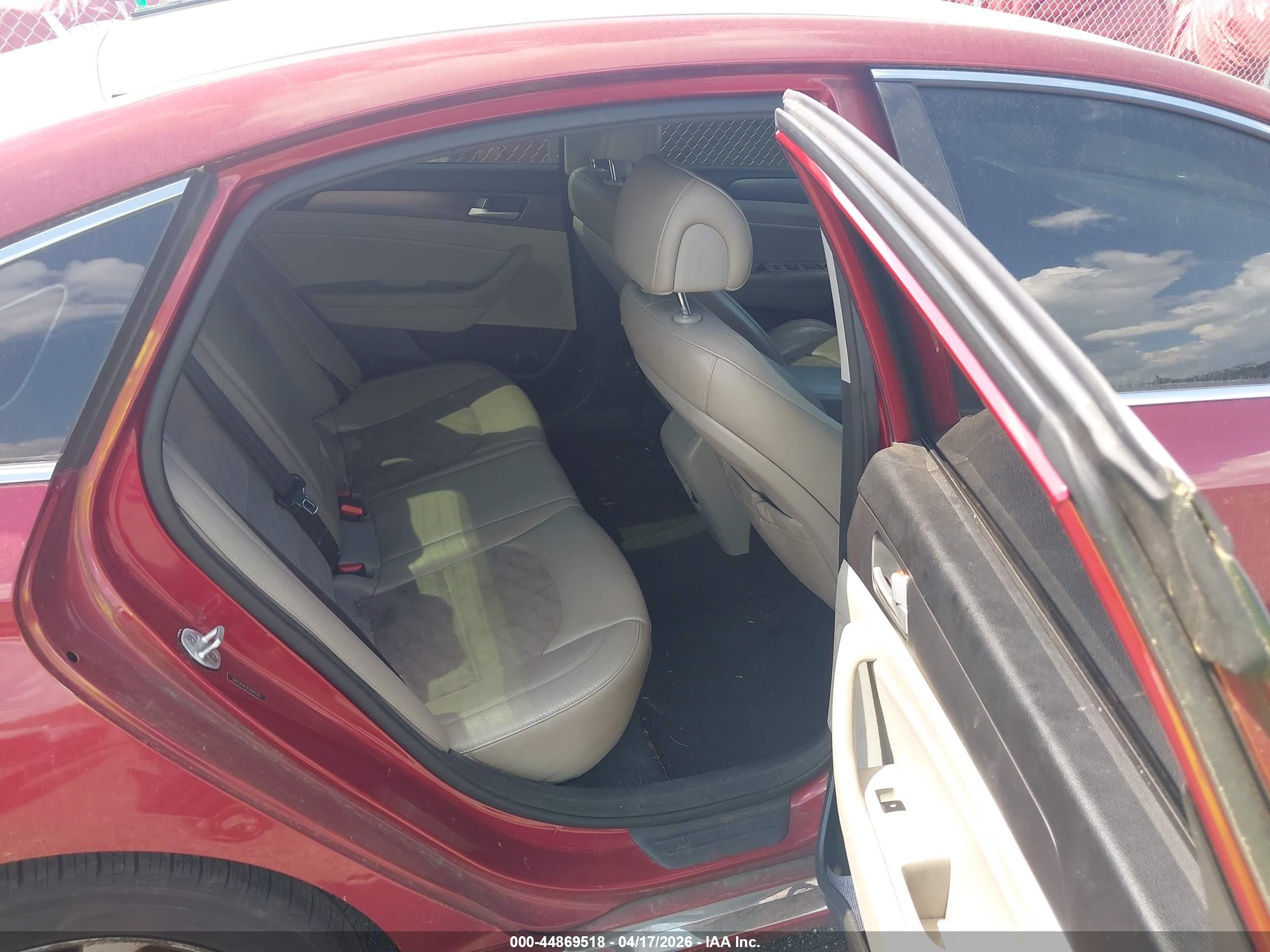 HYUNDAI SONATA image 8