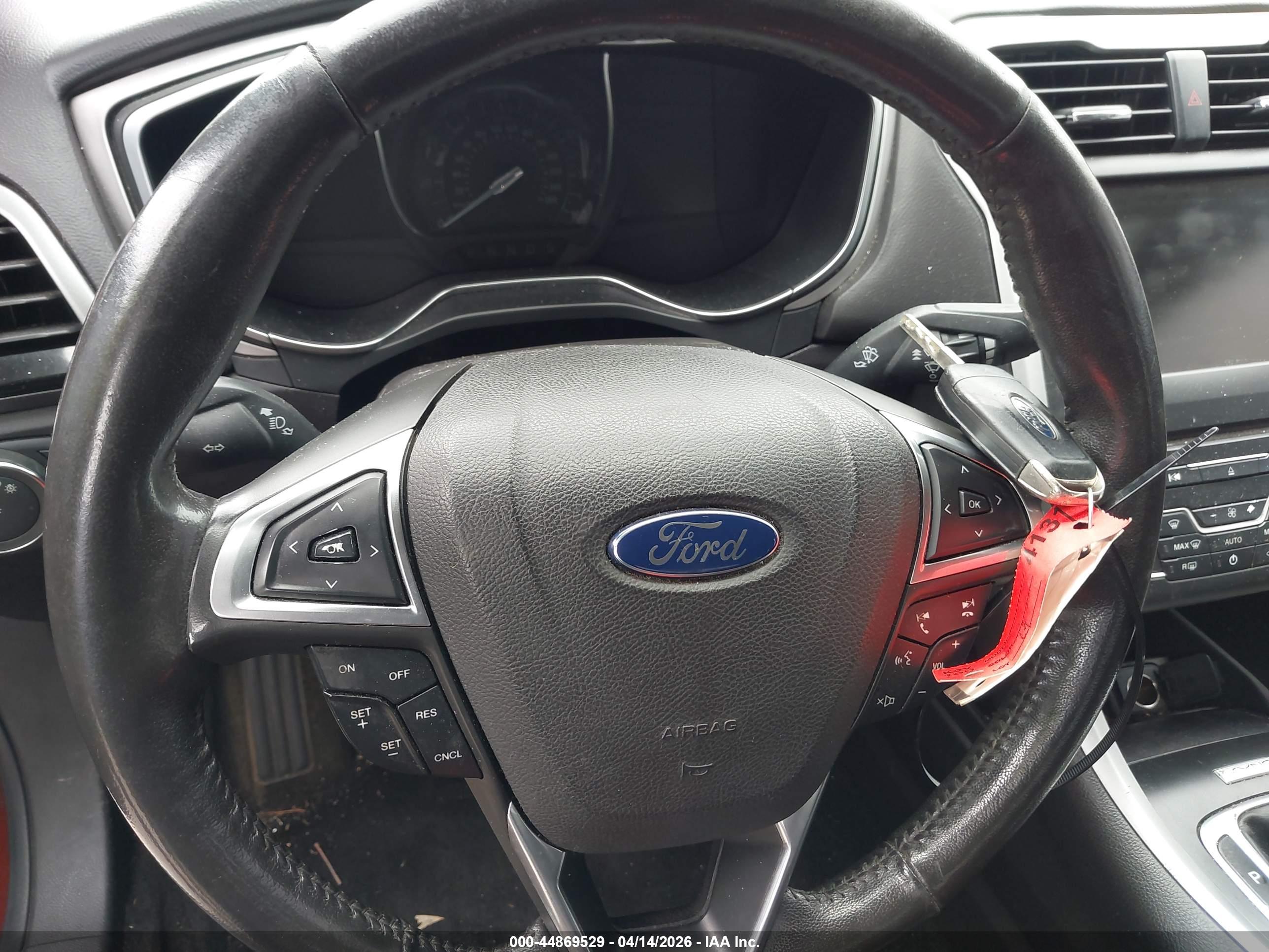 FORD FUSION image 11