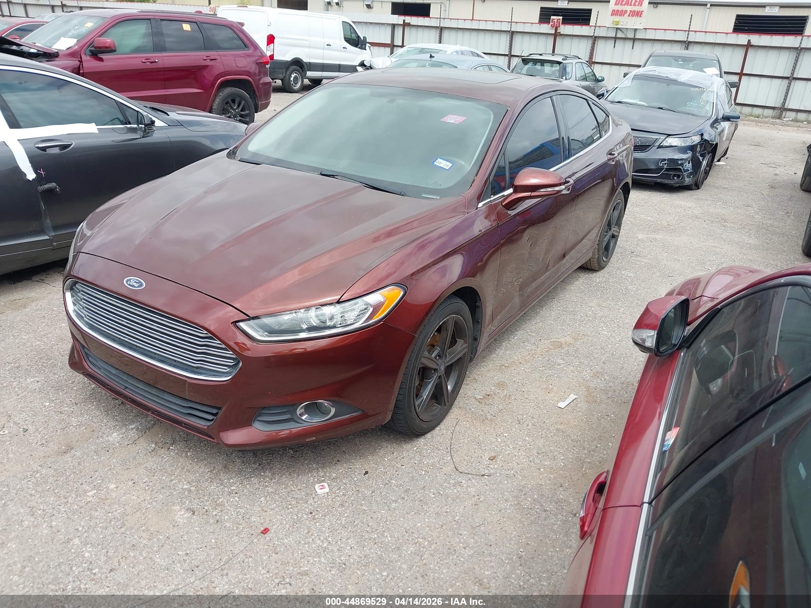 FORD FUSION image 2