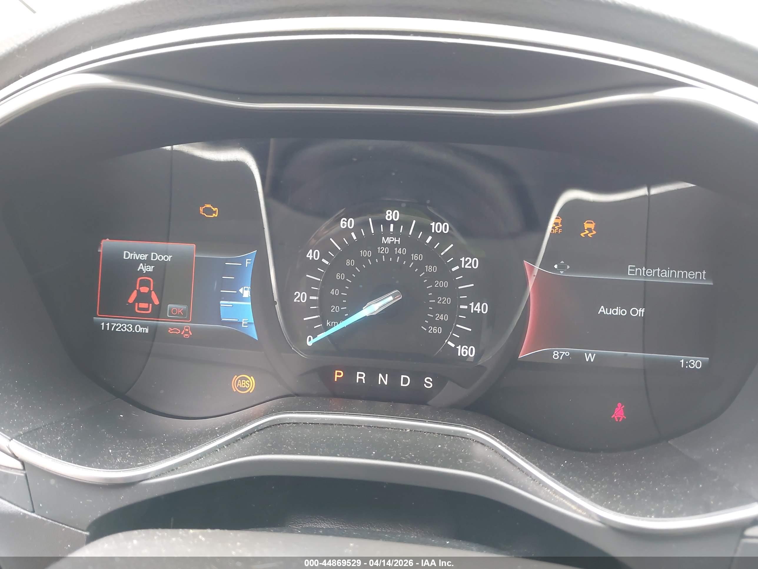 FORD FUSION image 7