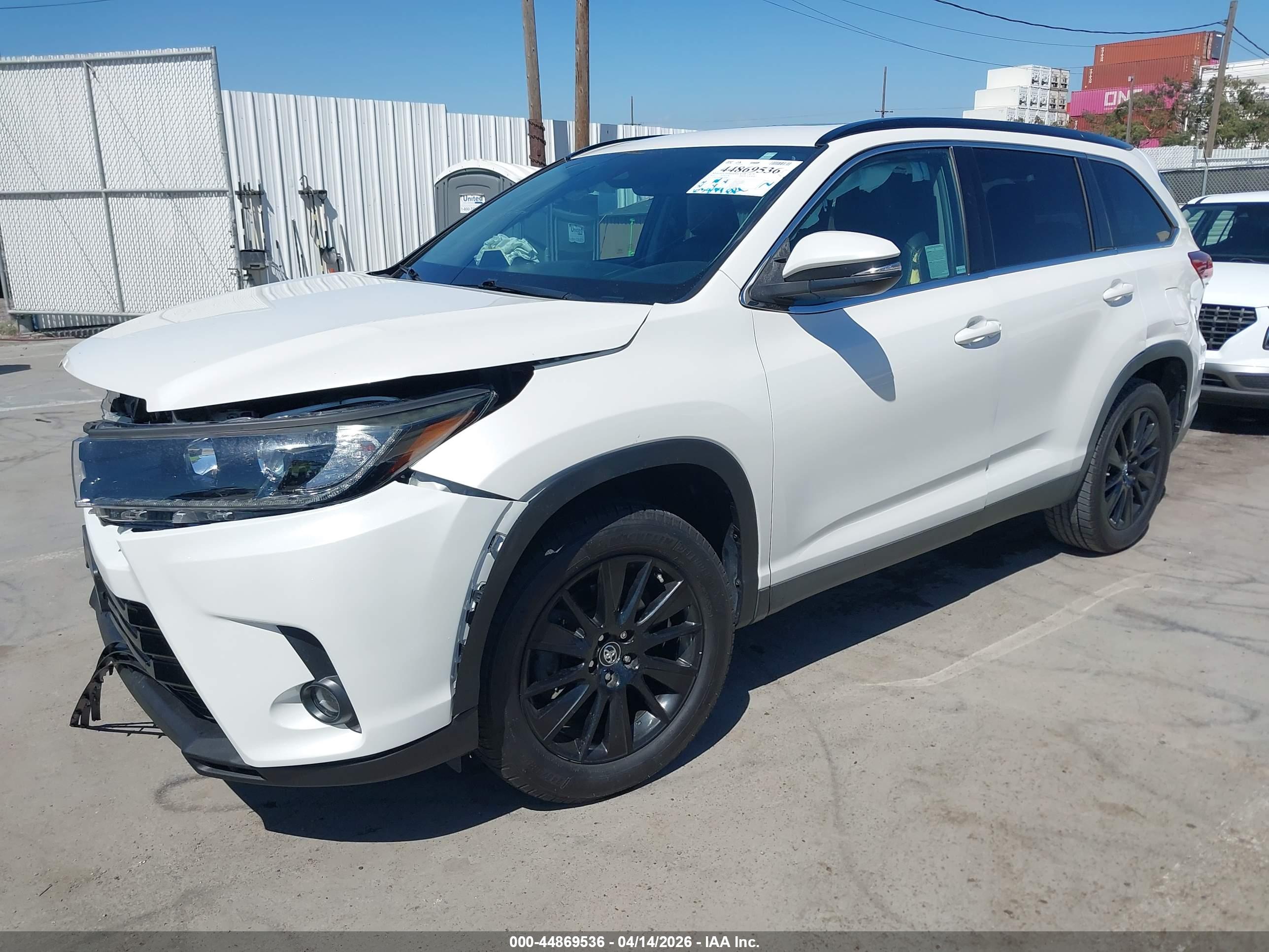 TOYOTA HIGHLANDER image 2