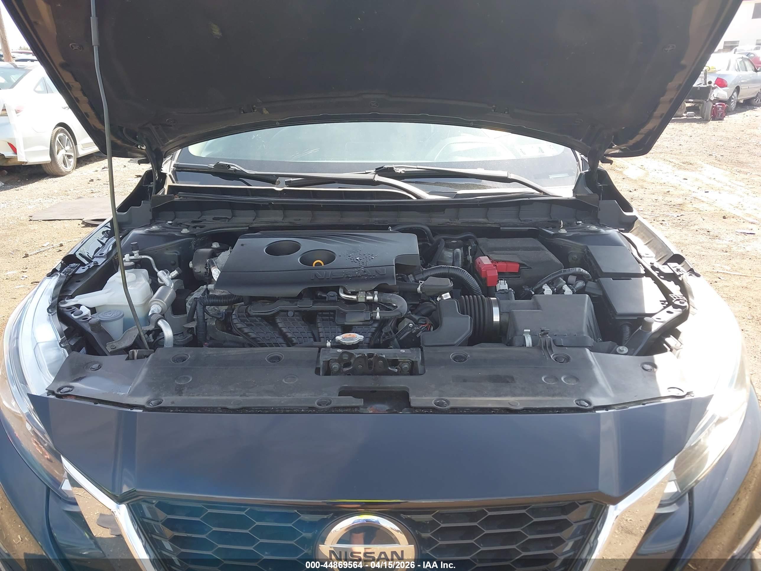 NISSAN ALTIMA image 10