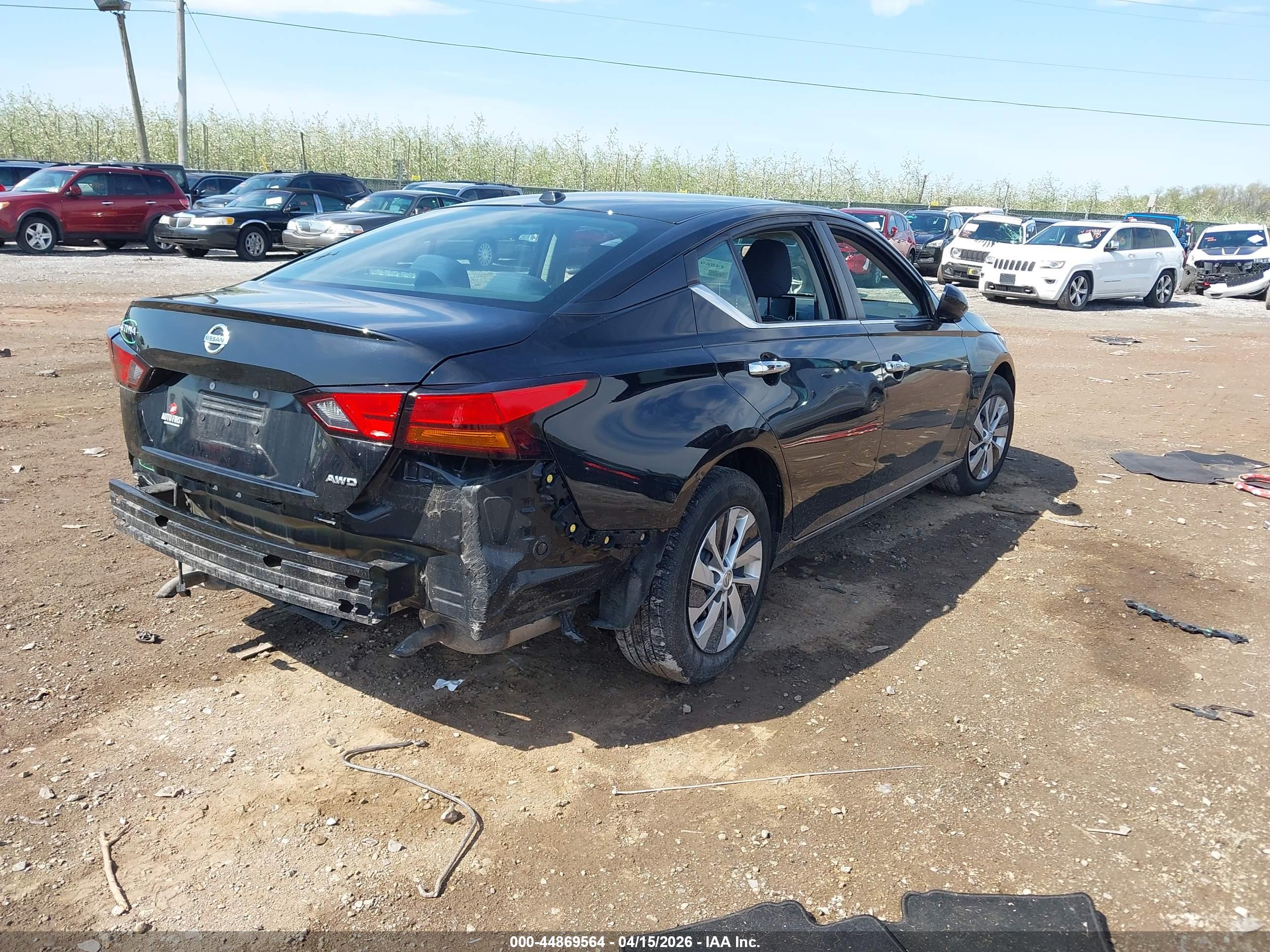 NISSAN ALTIMA image 4