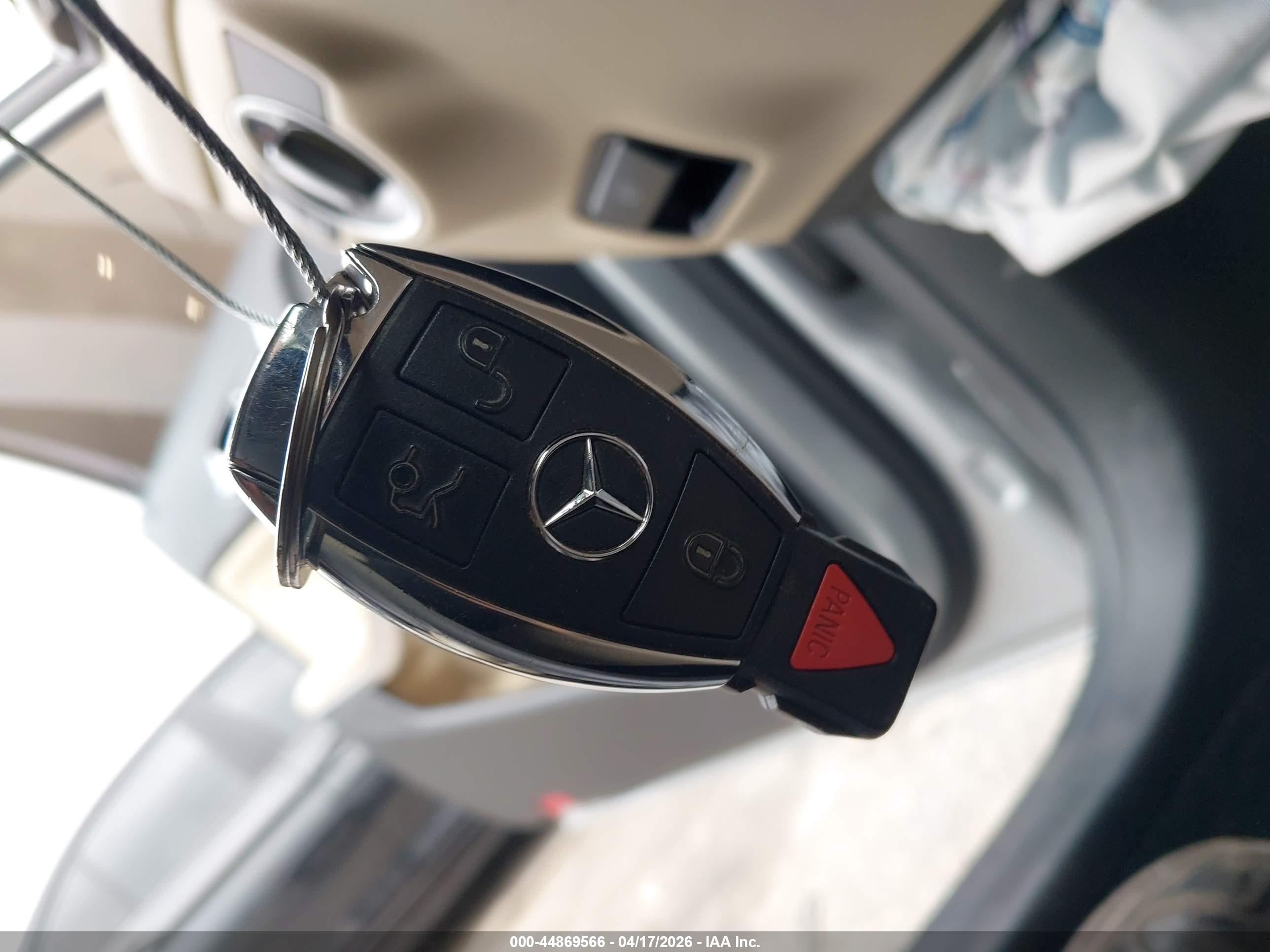 MERCEDES-BENZ GLA image 11