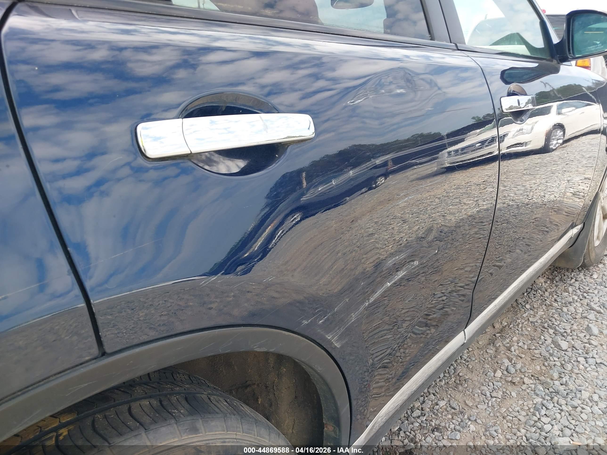 INFINITI FX35 image 6