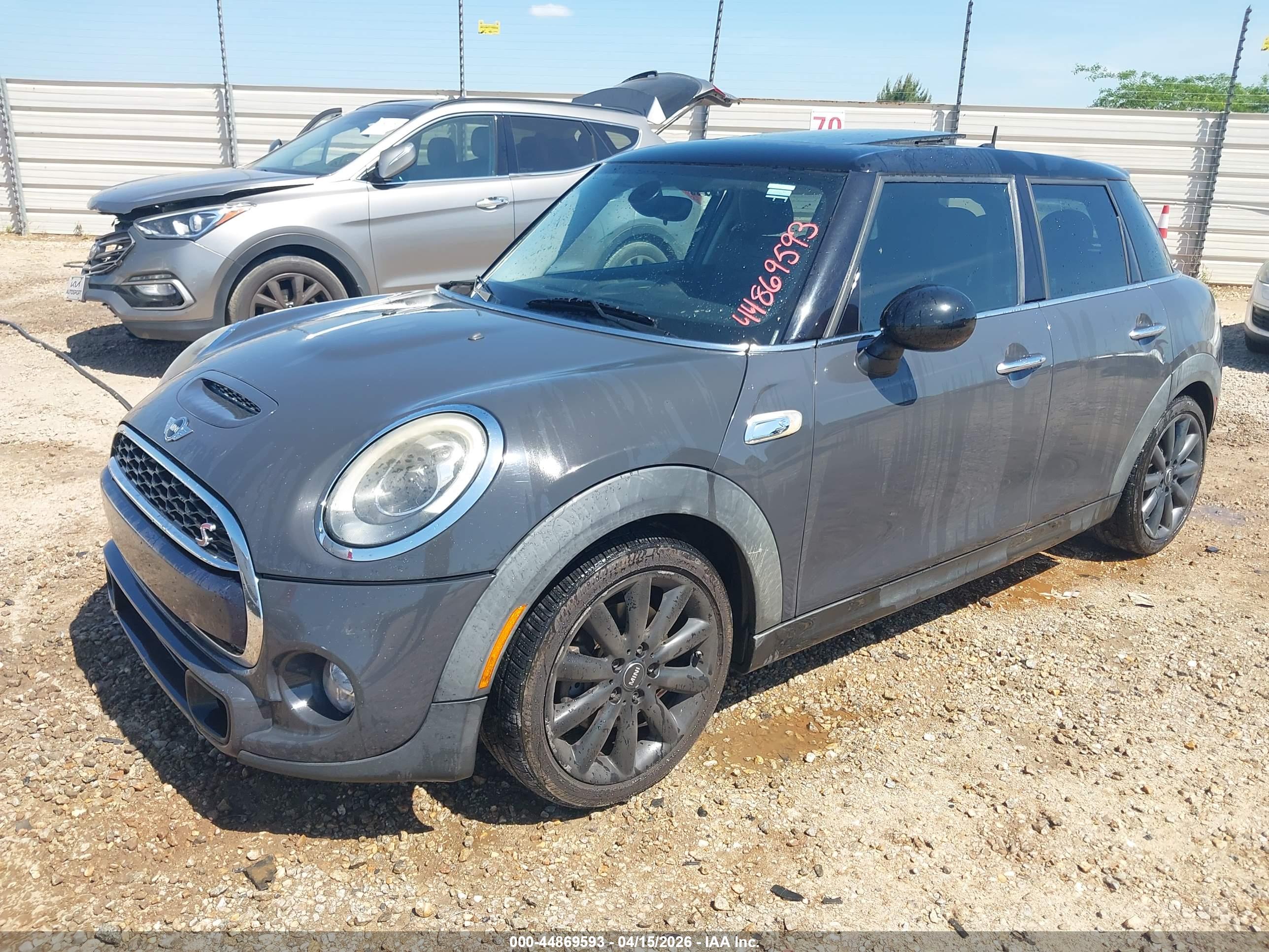 MINI HARDTOP image 2