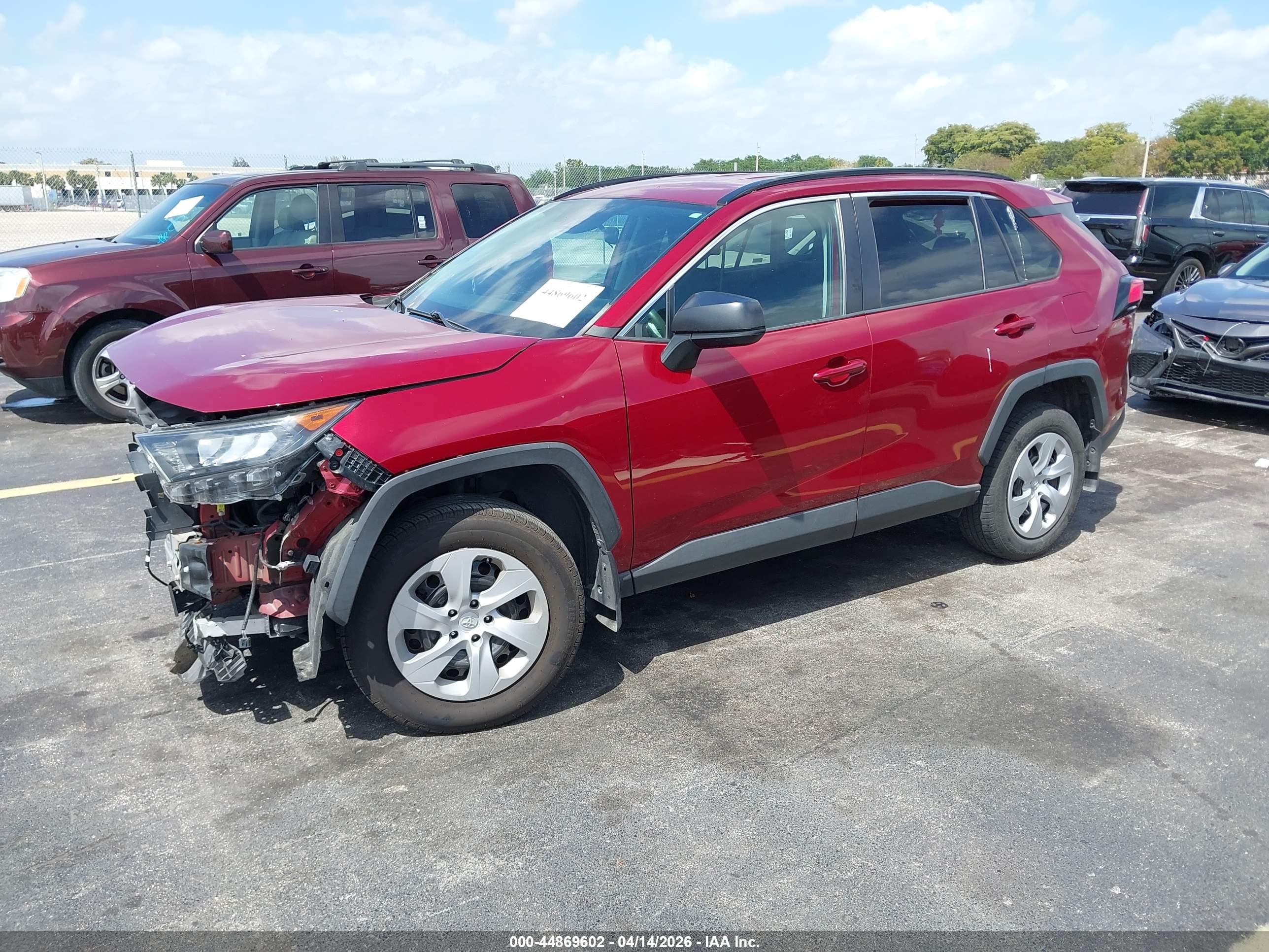TOYOTA RAV4 image 2