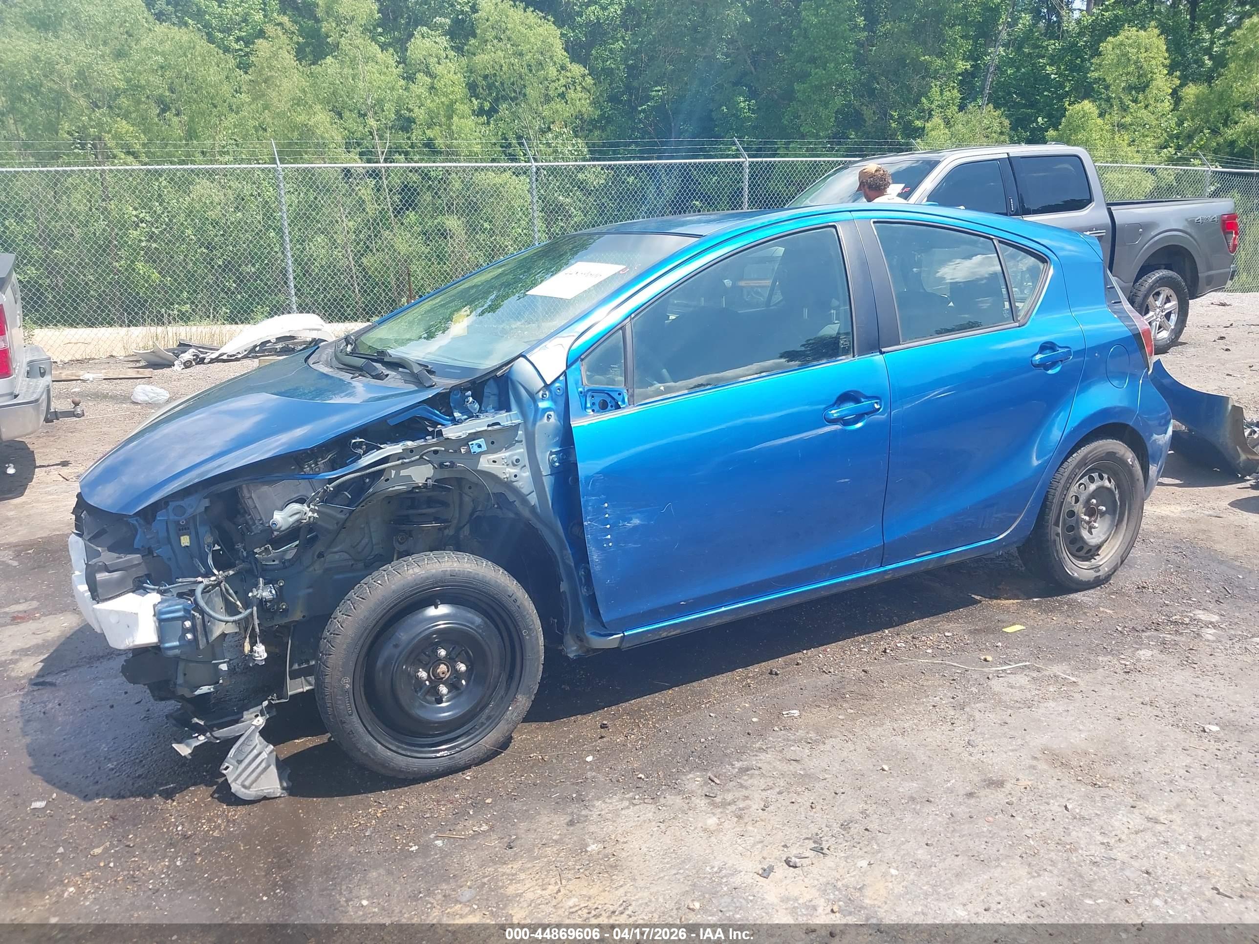 TOYOTA PRIUS image 6