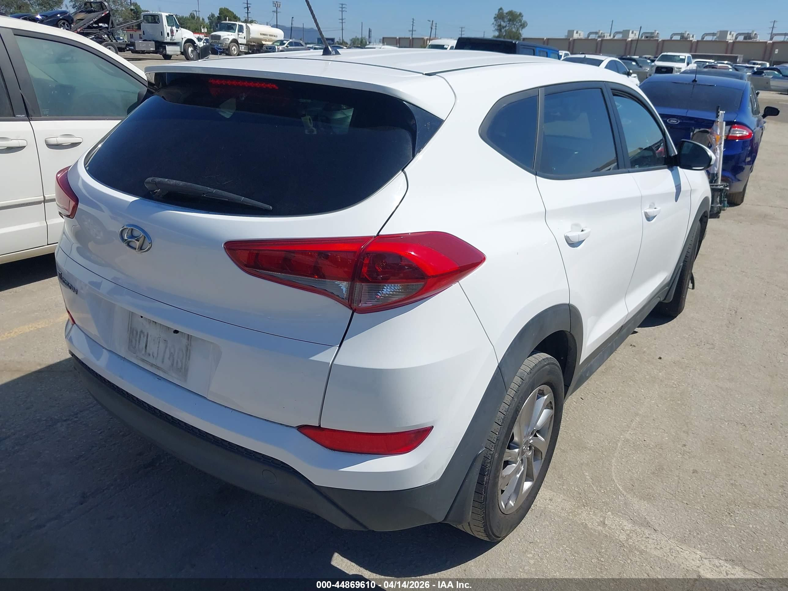 HYUNDAI TUCSON image 4