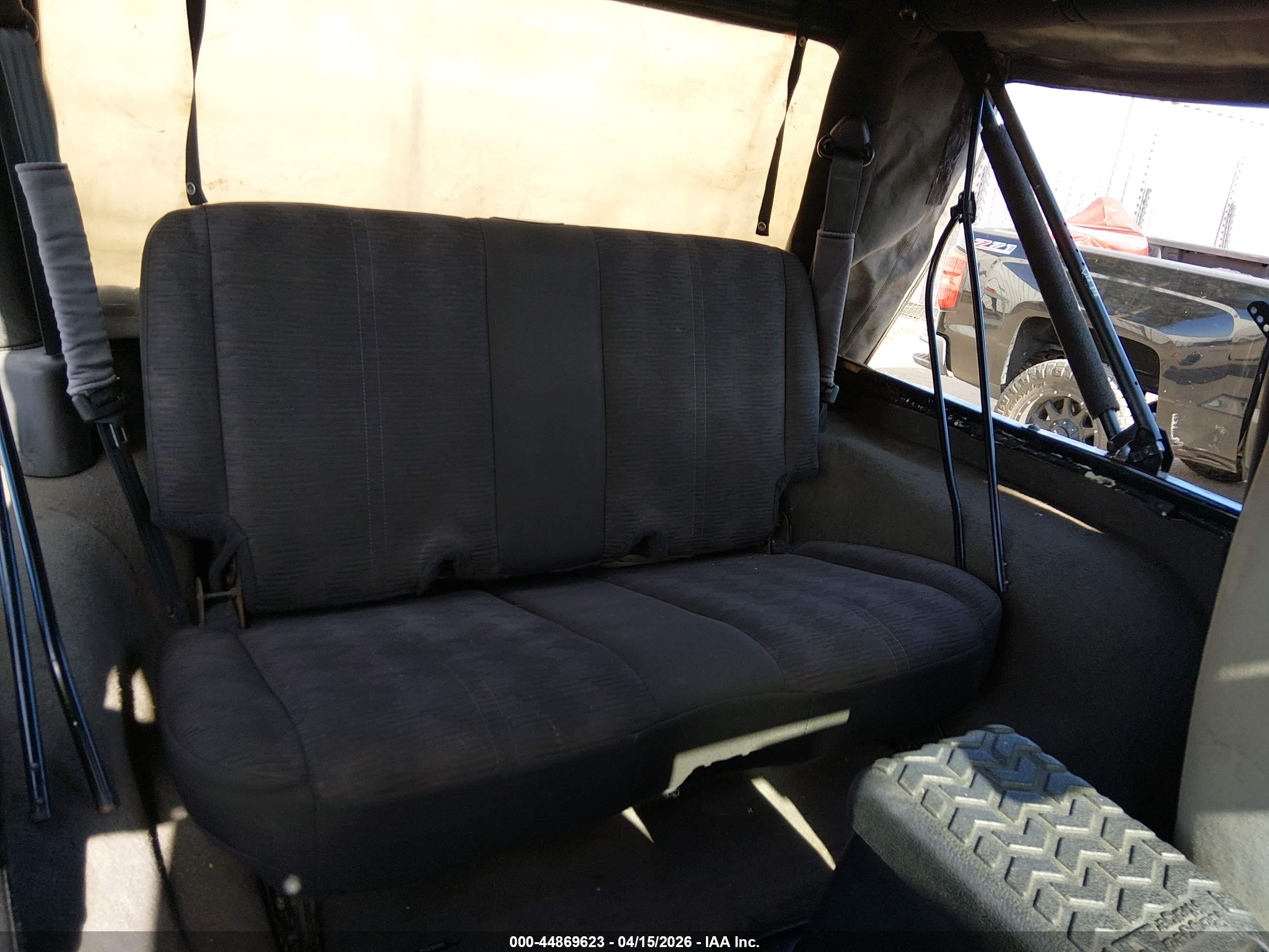 JEEP WRANGLER image 8