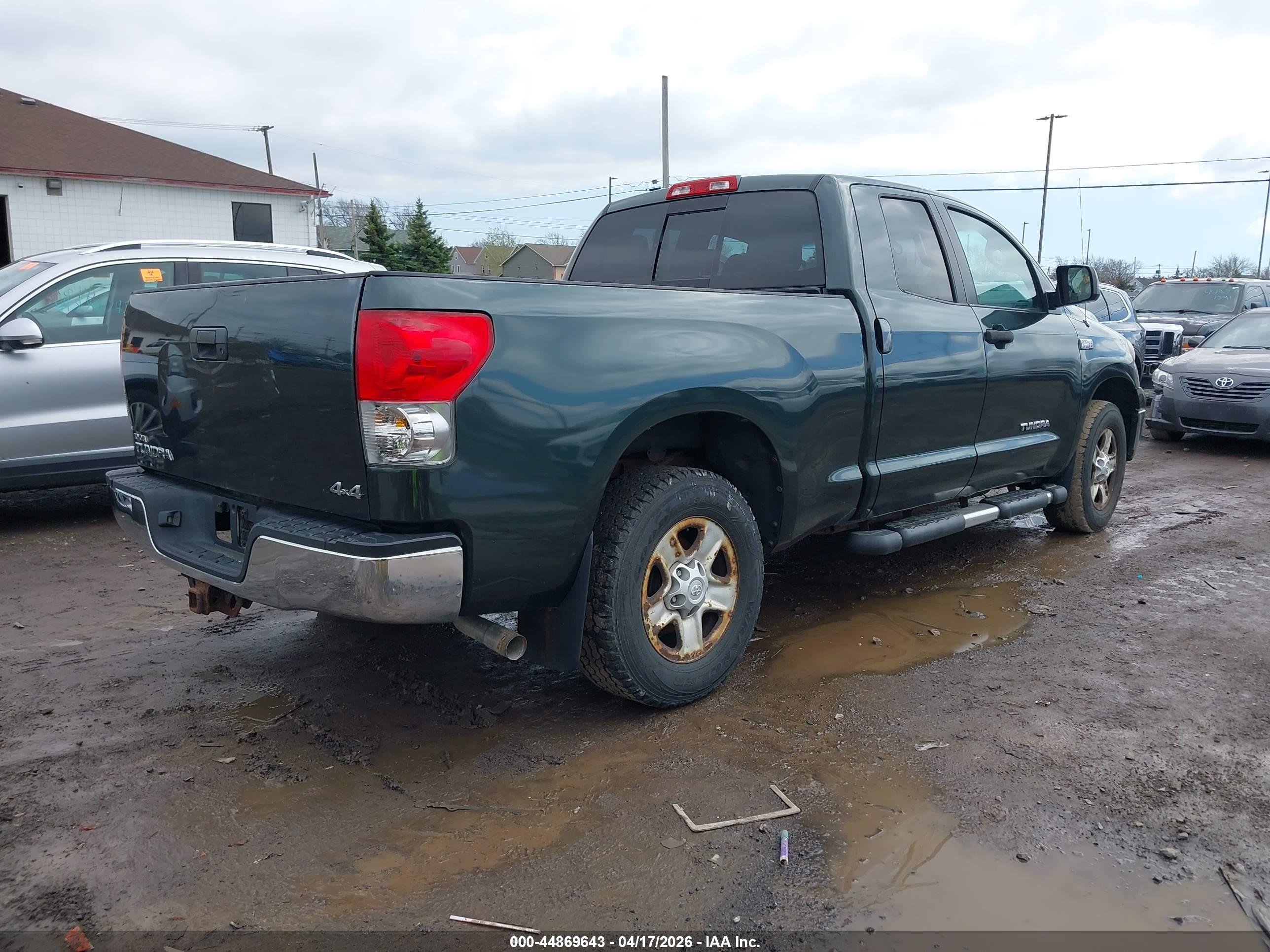 TOYOTA TUNDRA image 4