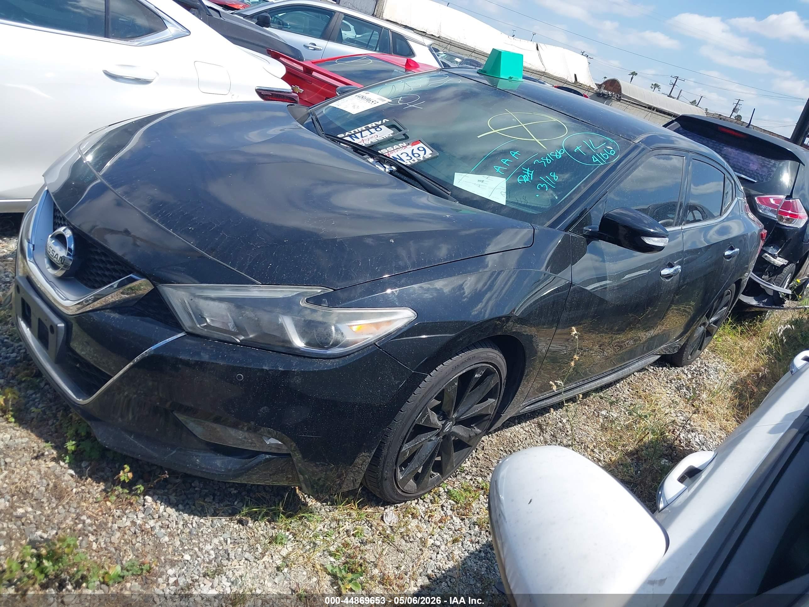 NISSAN MAXIMA image 2