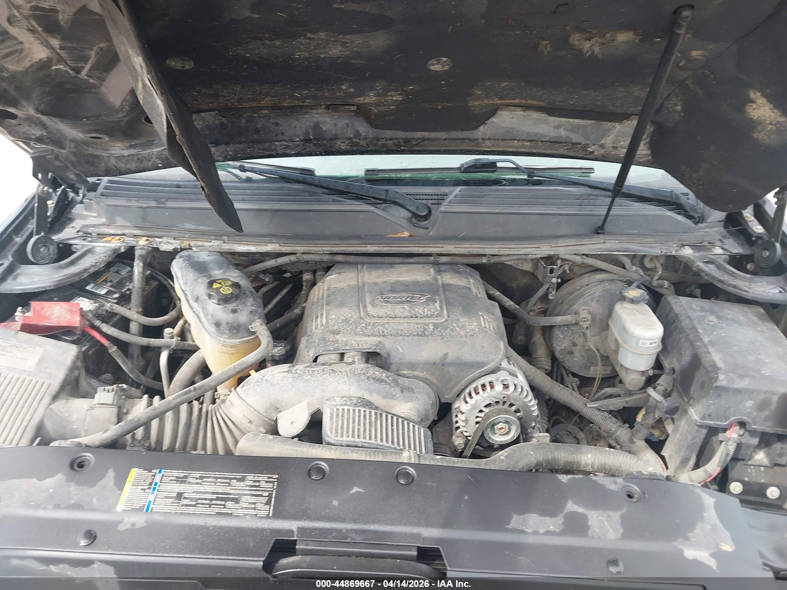 CHEVROLET SUBURBAN image 10
