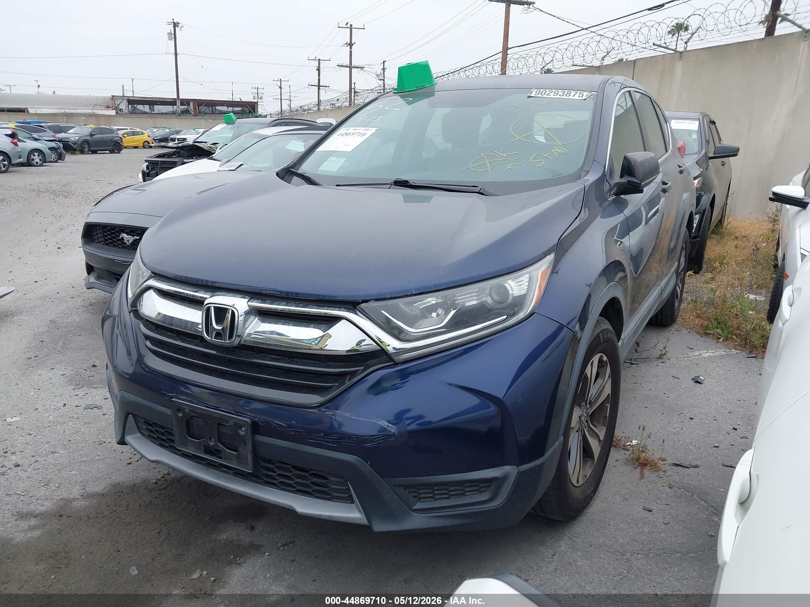 HONDA CR-V image 2
