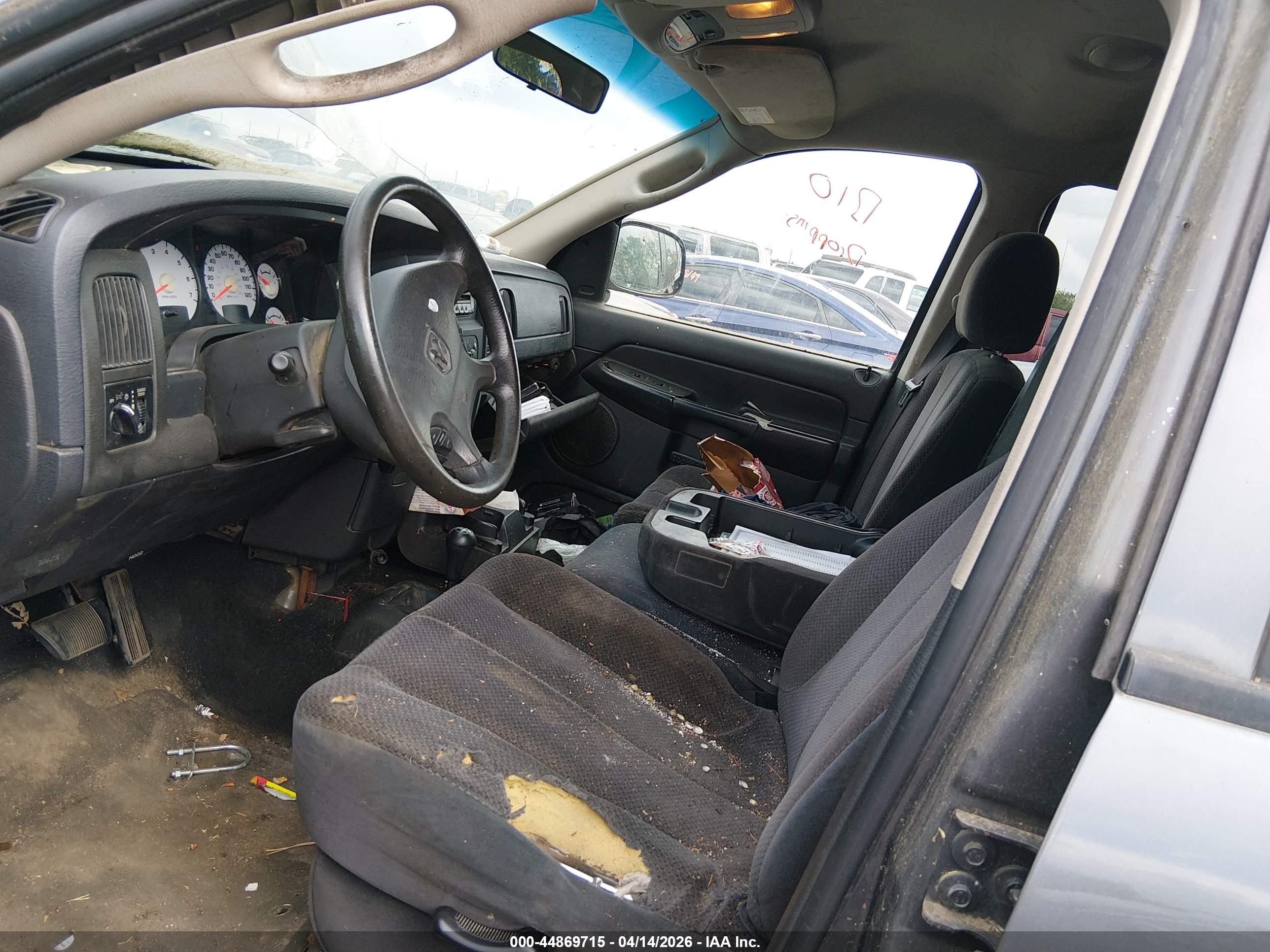 DODGE RAM image 6
