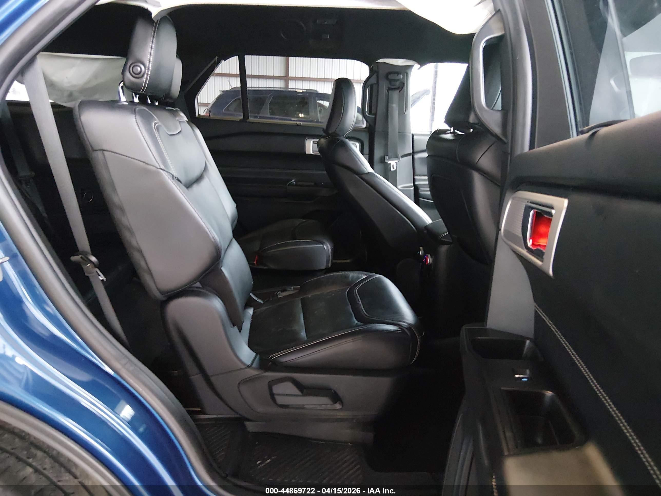 FORD EXPLORER image 8