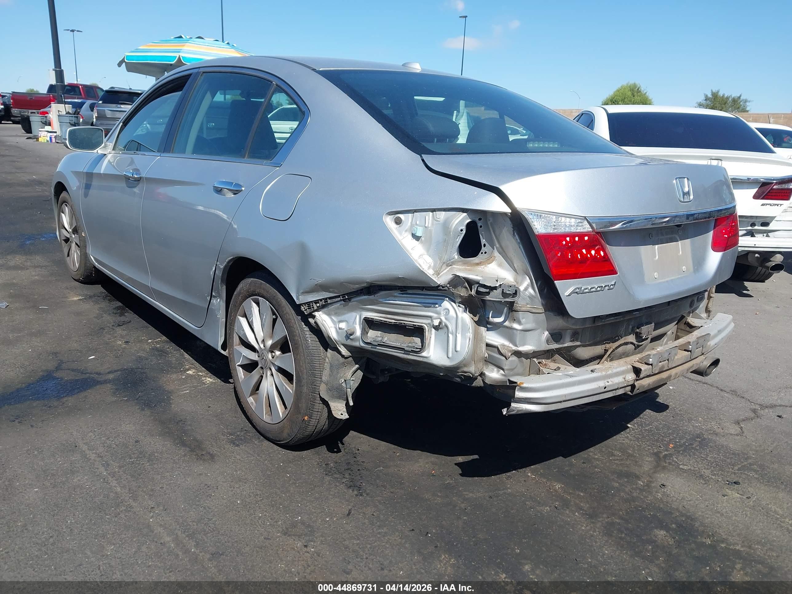 HONDA ACCORD image 3
