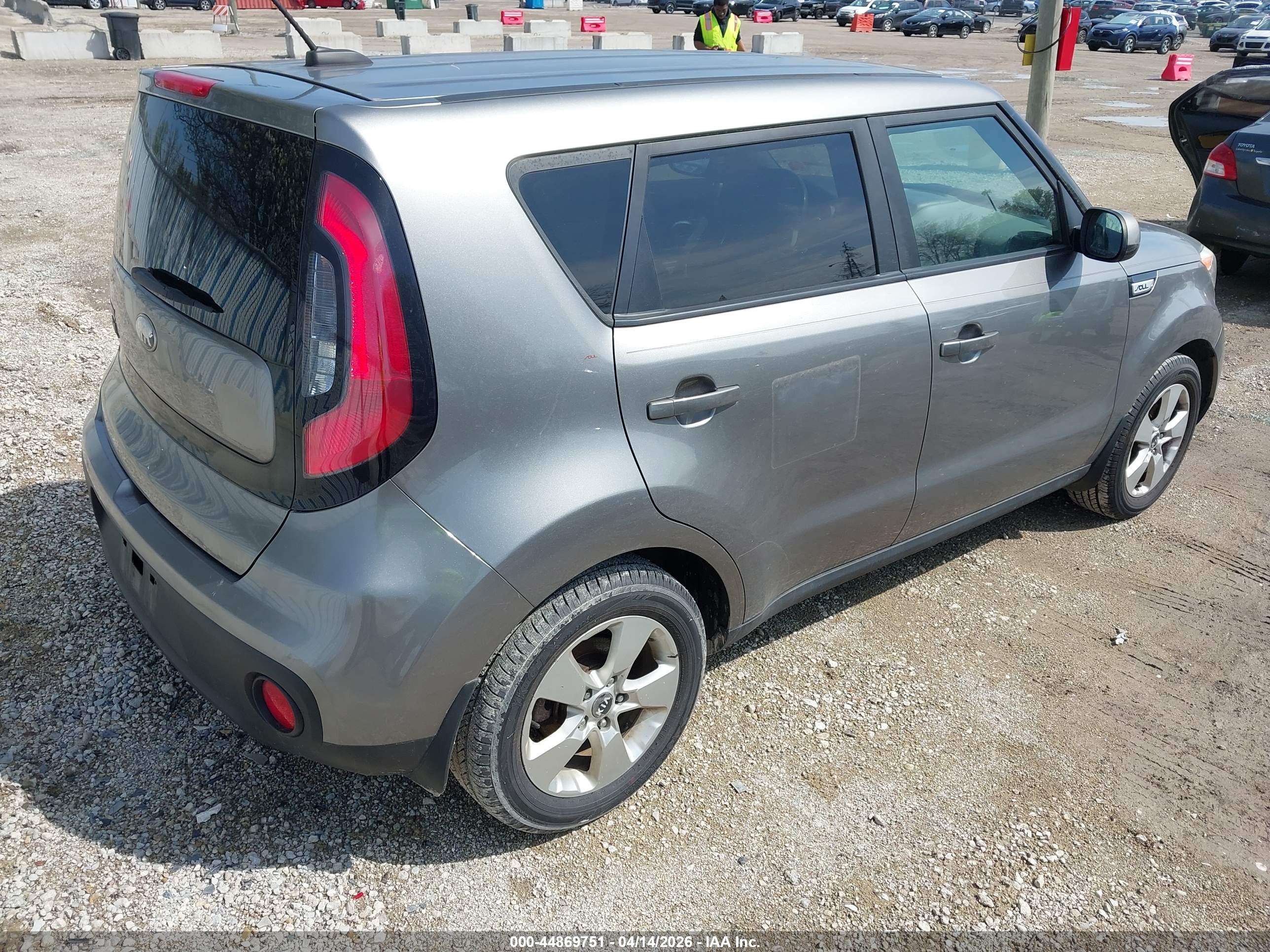 KIA SOUL image 4