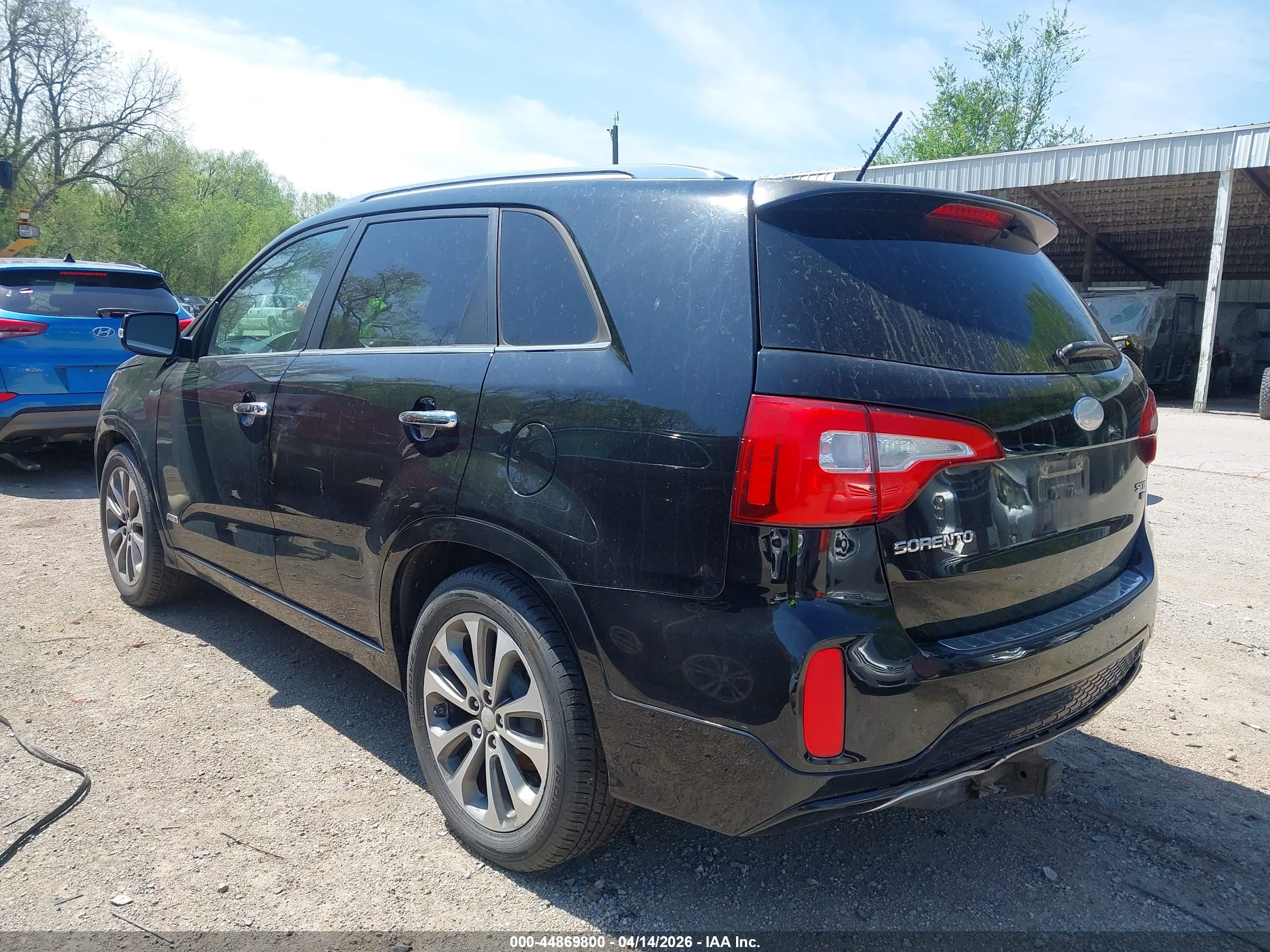 KIA SORENTO image 3
